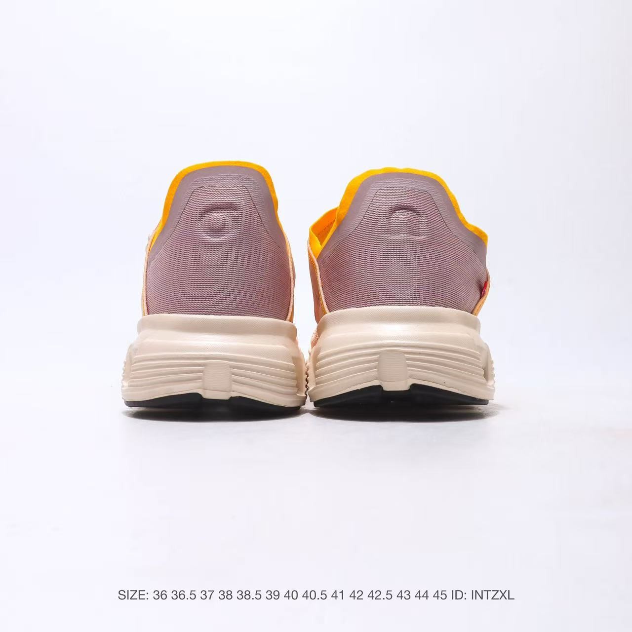 <p>On 综合体能训练运动鞋</p>