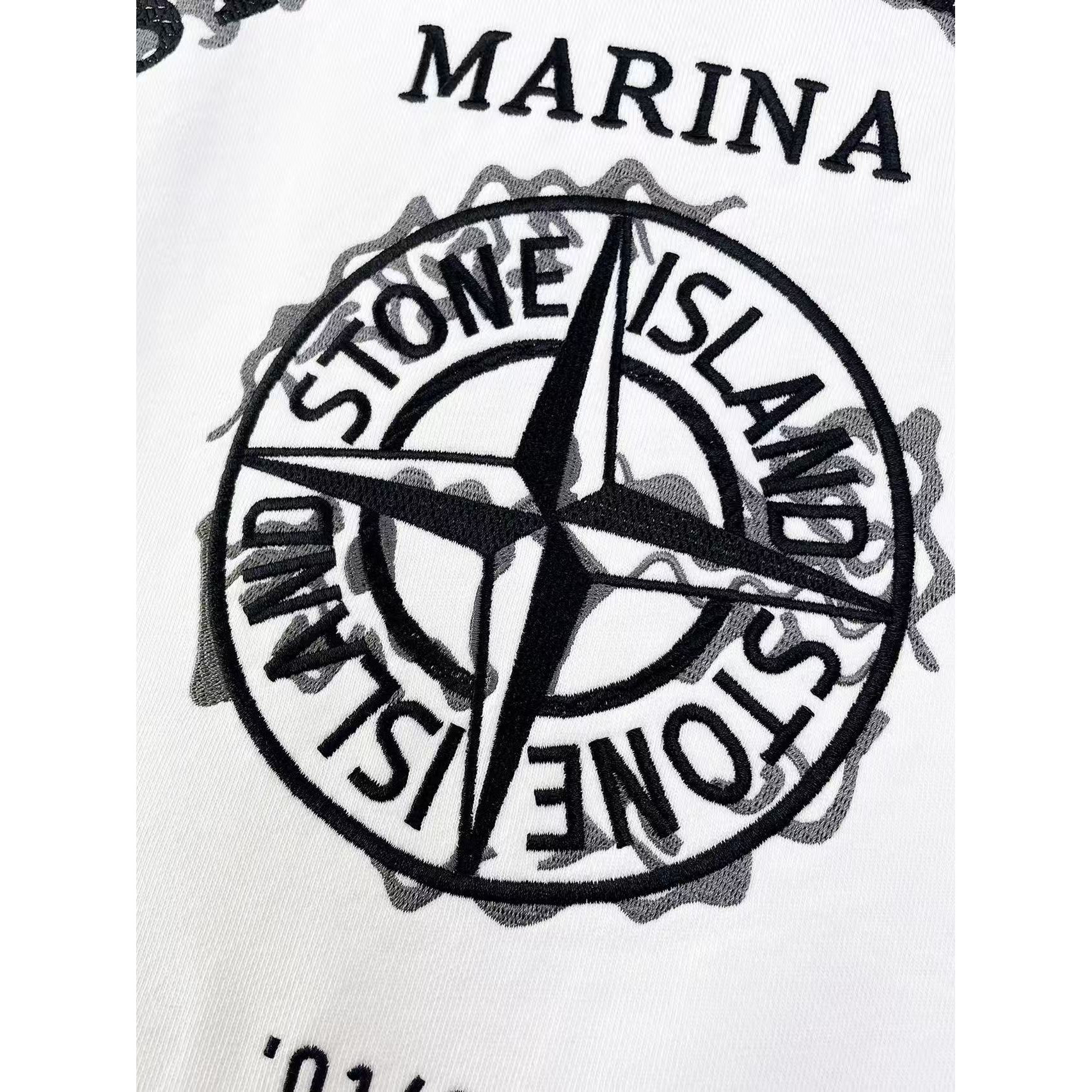 <p>Stone Island 圓領長袖T恤(白)</p>