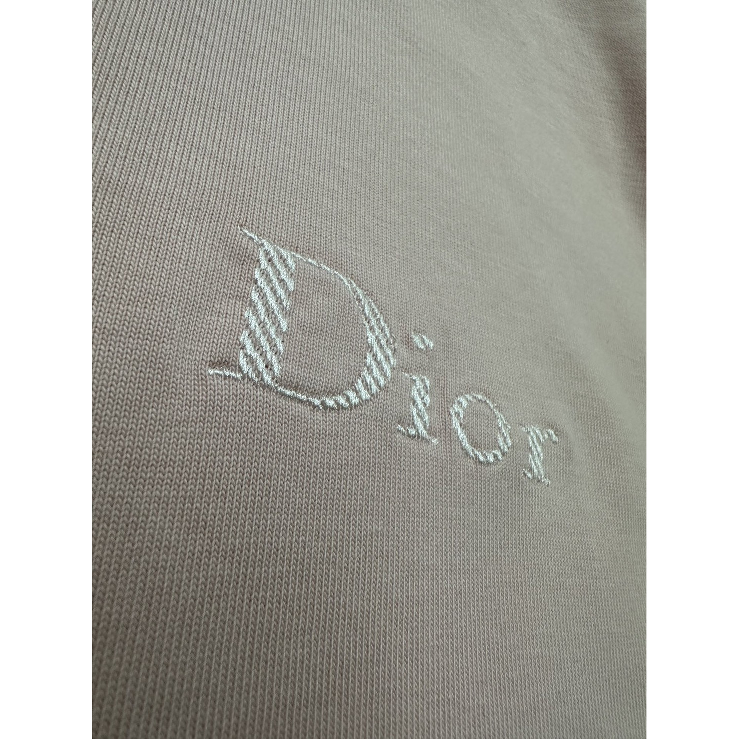 <p>Dior logo刺绣短袖T恤(粉)</p>