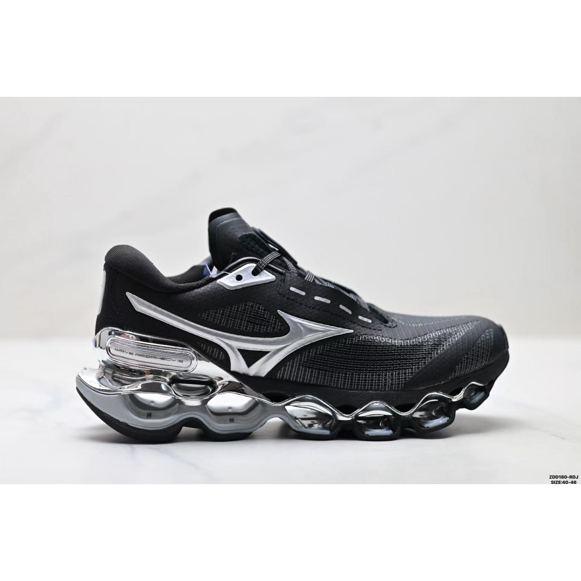 <p>Mizuno 生活休闲鞋(黑)</p>