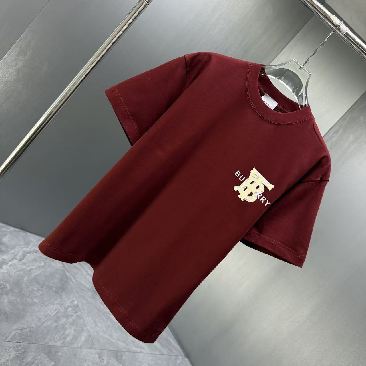 <p>BURBERRY 短袖T恤(紅)</p>
