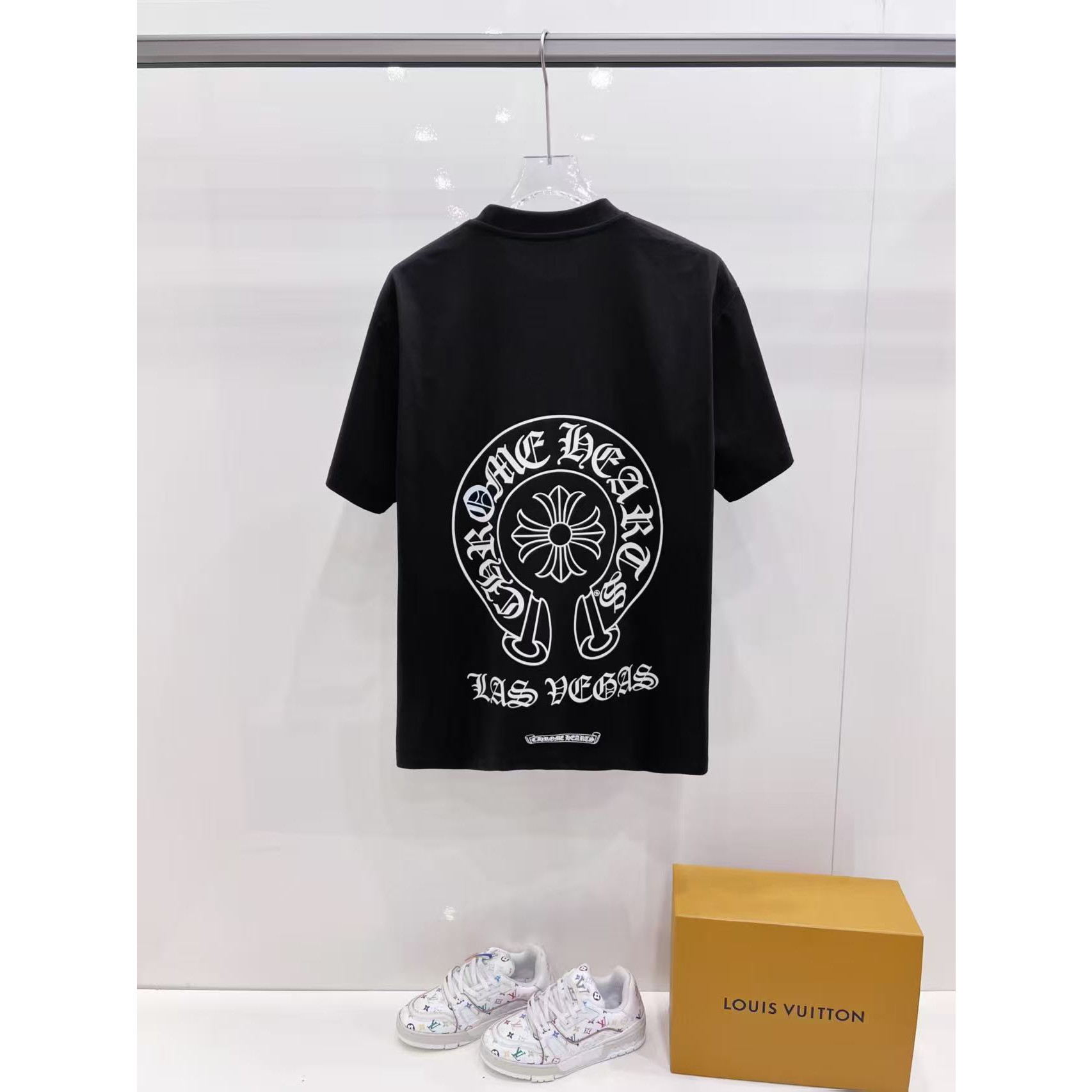 <p>CHROME HEARTS 短袖圆领T恤(黑)</p>