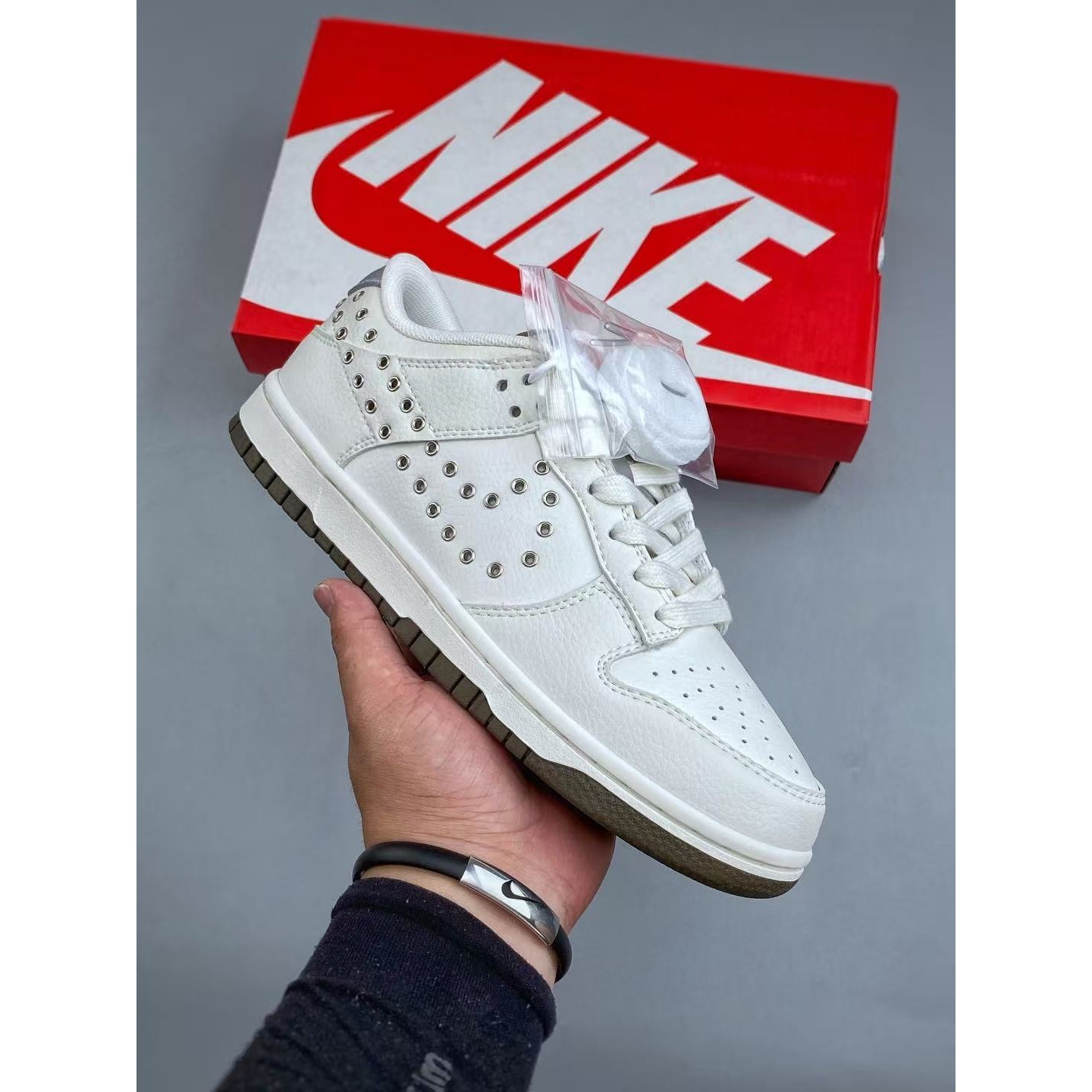 <p>NIKE Dunk Low IU3488 (白)</p>