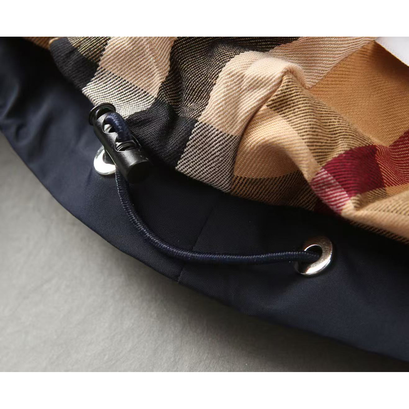 <p>BURBERRY 男士夹克外套(藍)</p>