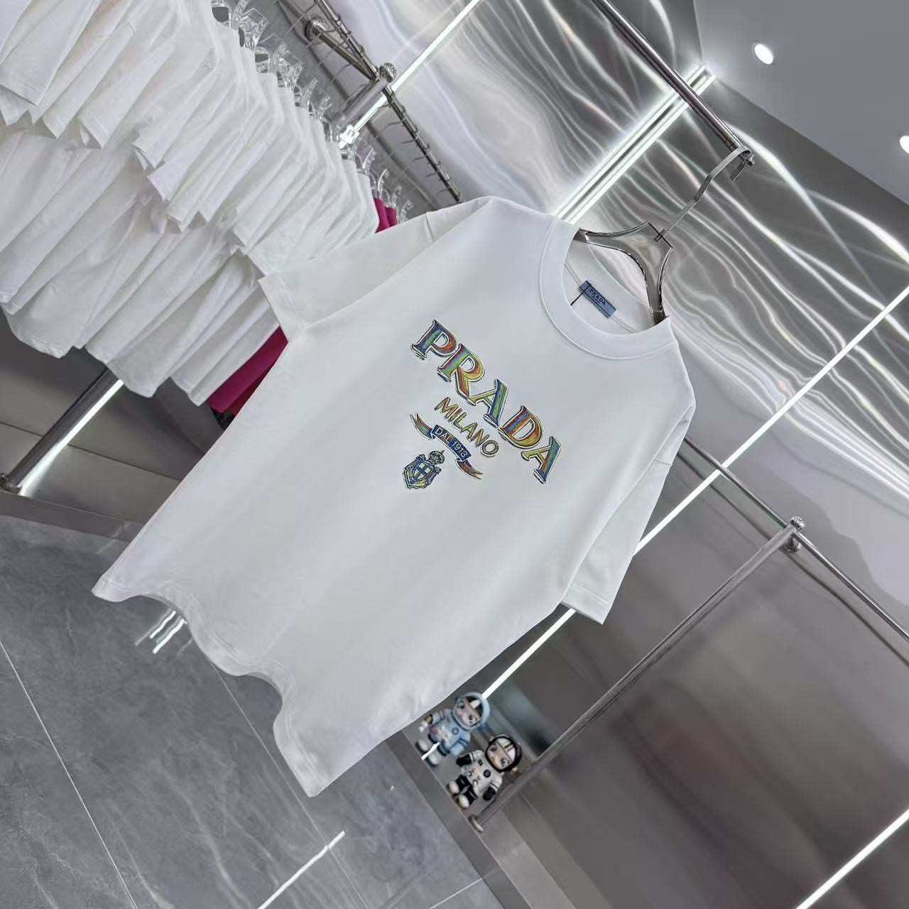 <p>Prada 圓領T恤</p>