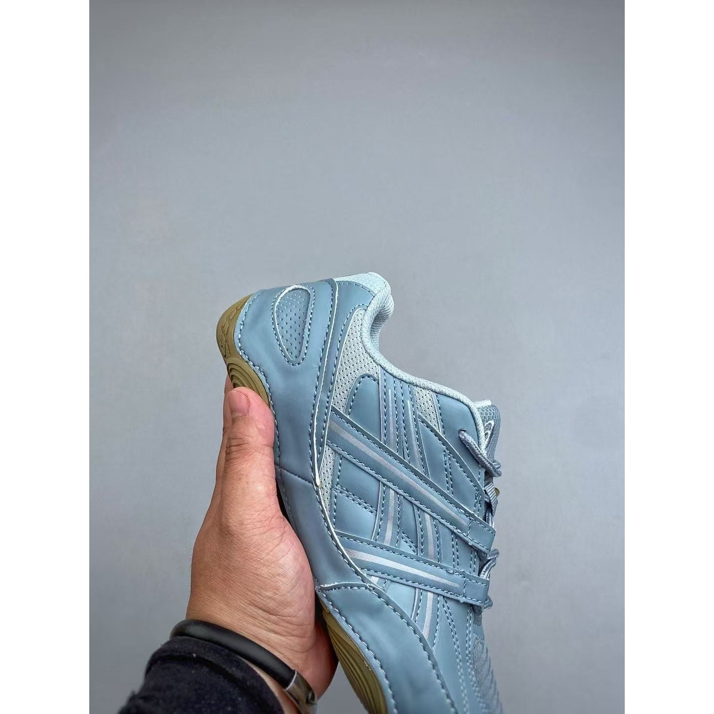 <p>Asics Hypersync&nbsp; 薄底德训鞋(藍)</p>