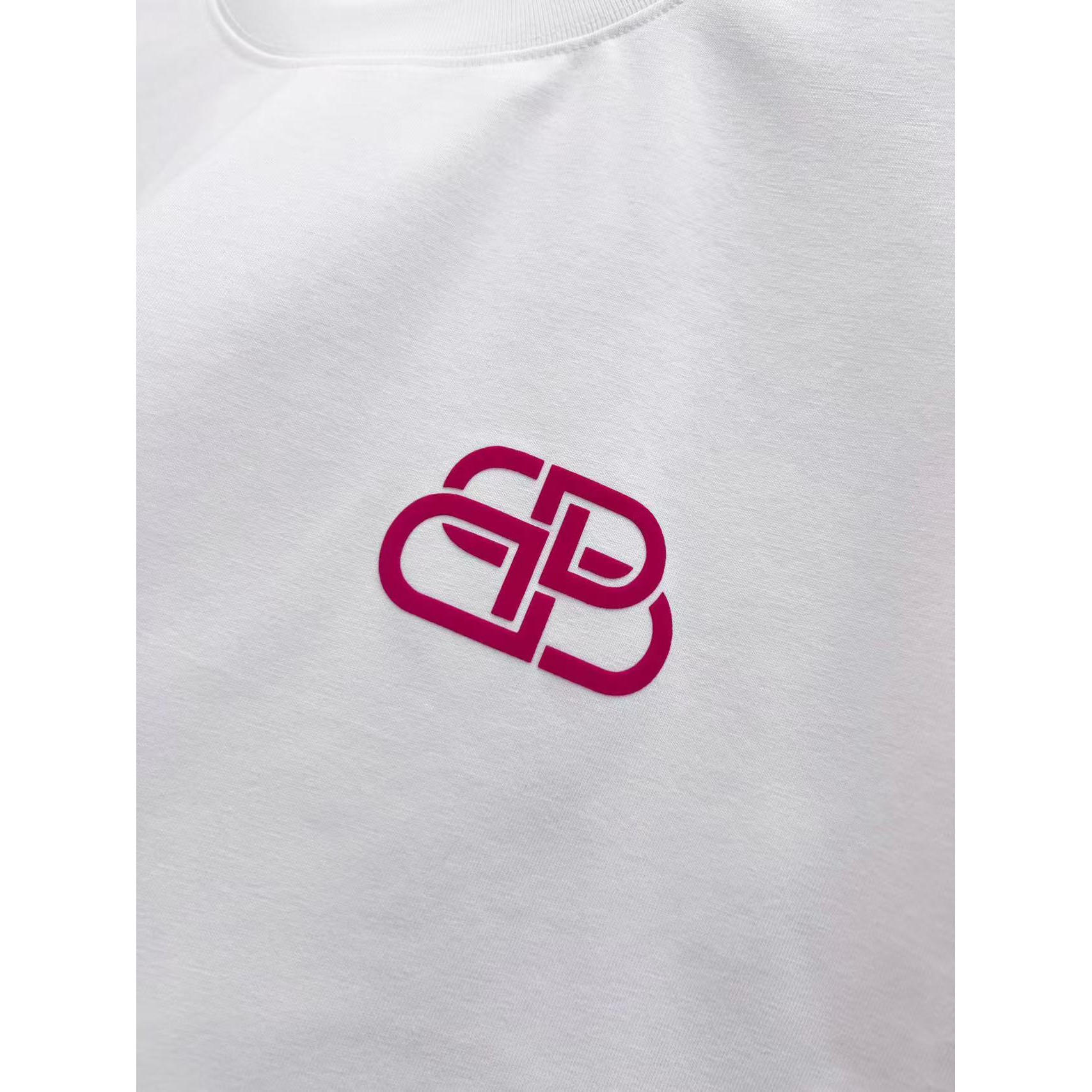 <p>Balenciaga 短袖T恤(白)&nbsp;</p>