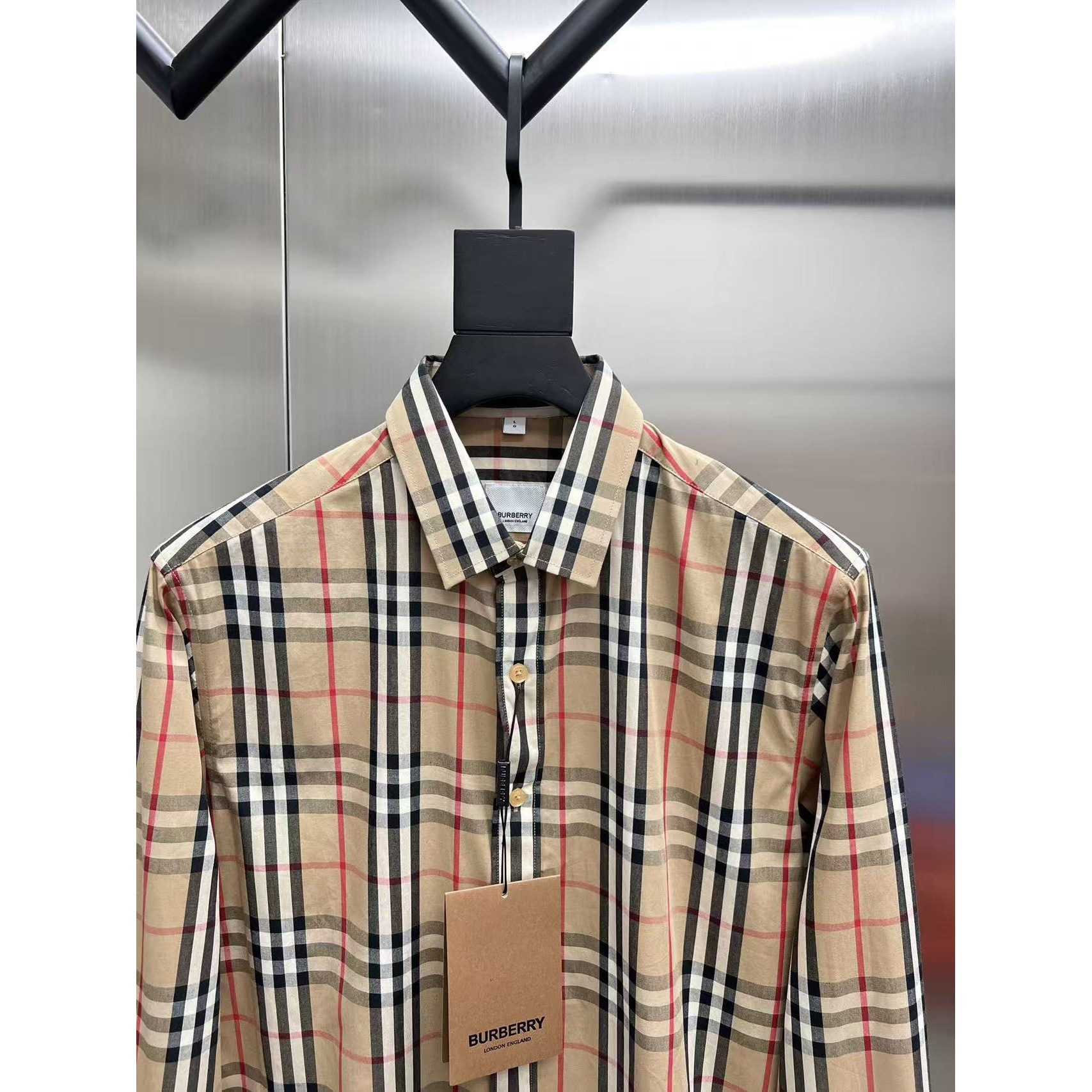 <p>Burberry 长袖衬衫(783236)</p>