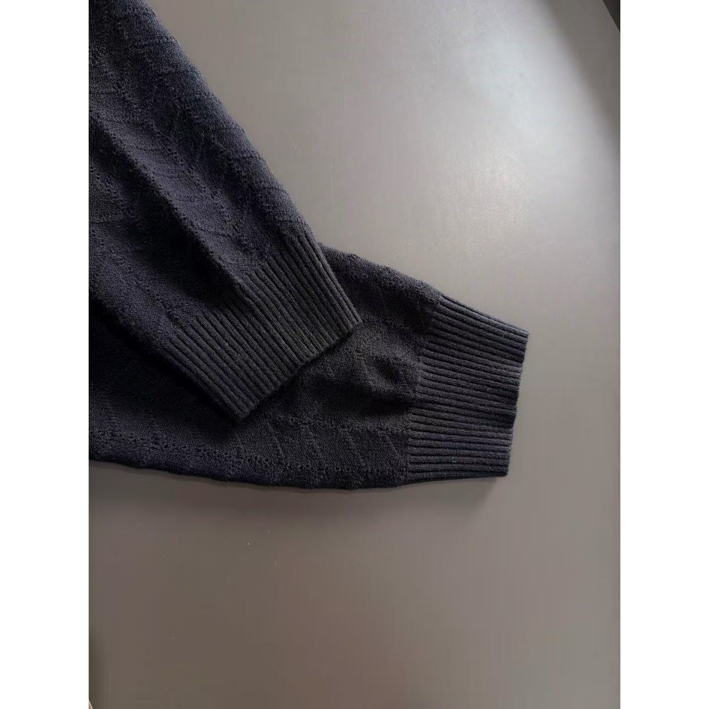 <p>MONCLER 秋冬官网最新毛衣(黑)</p>