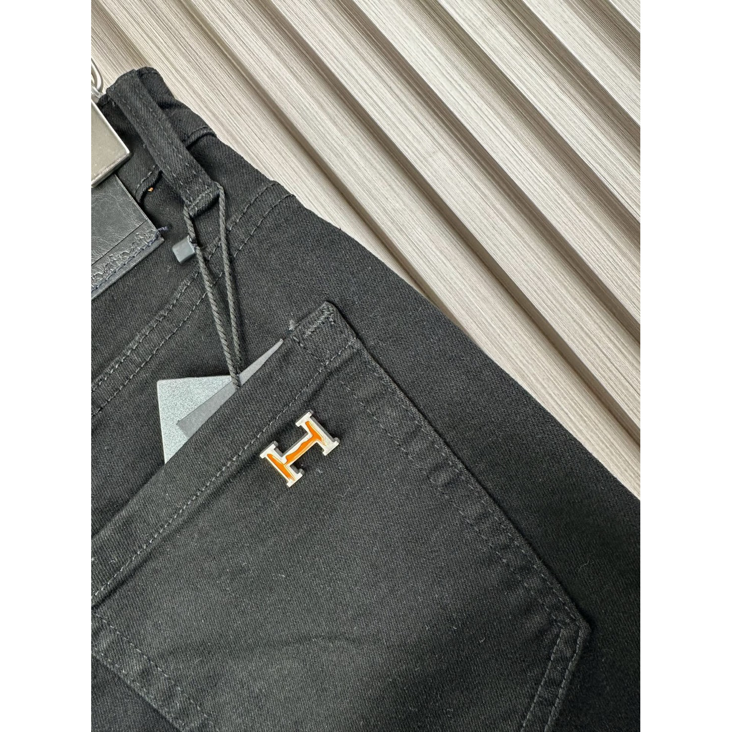 <p>Hermes 牛仔褲</p>
