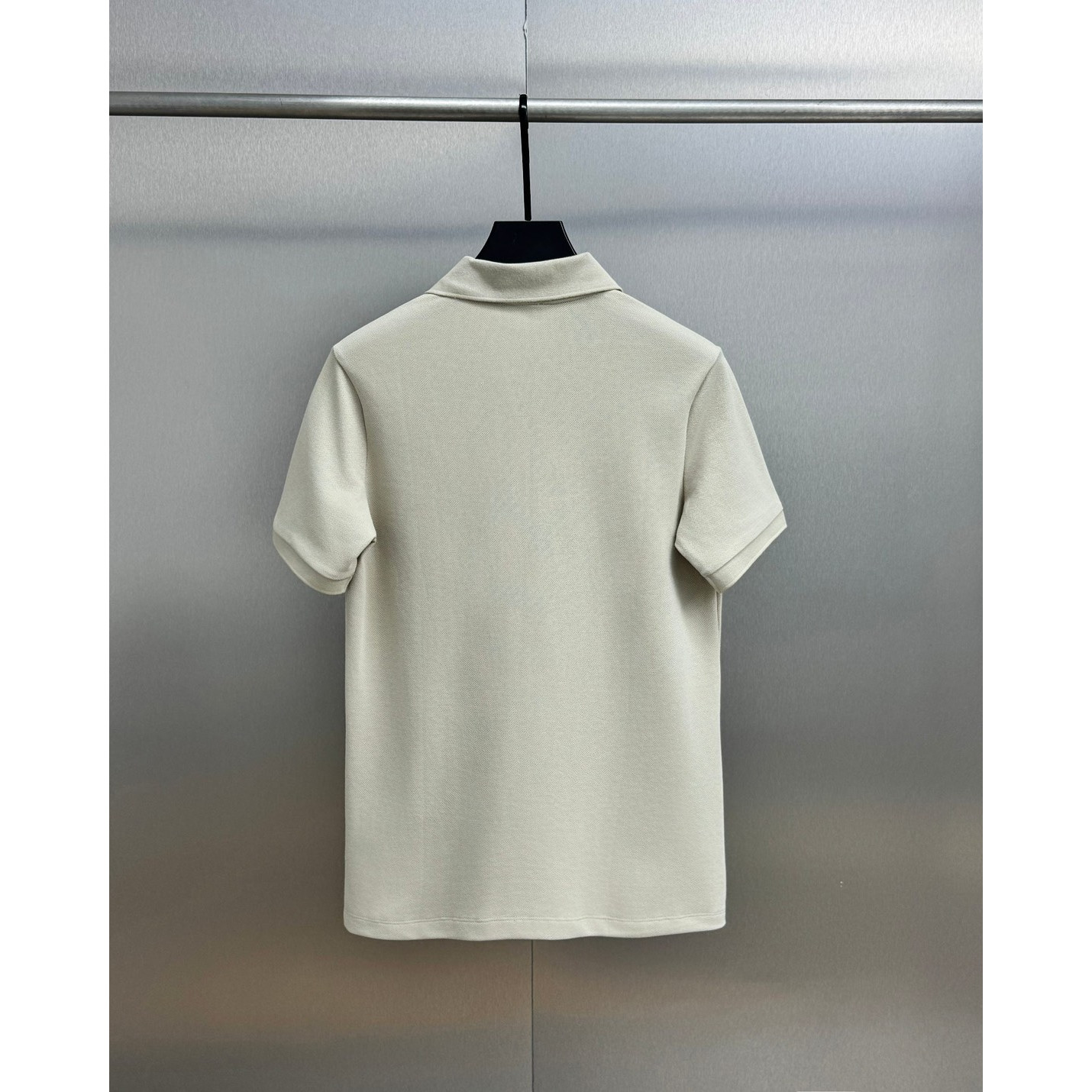 <p>MONCLER&nbsp;短袖翻领polo衫(杏)</p>