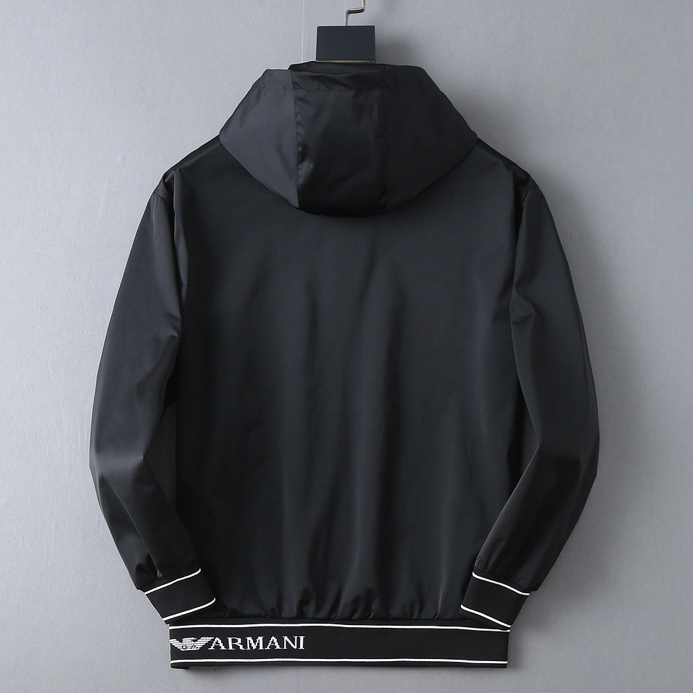 <p>Giorgio_Armani 新款男士夹克外套</p>