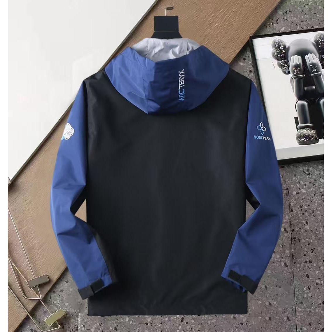 <p>Arc'teryx 男士夹克外套(800818)</p>