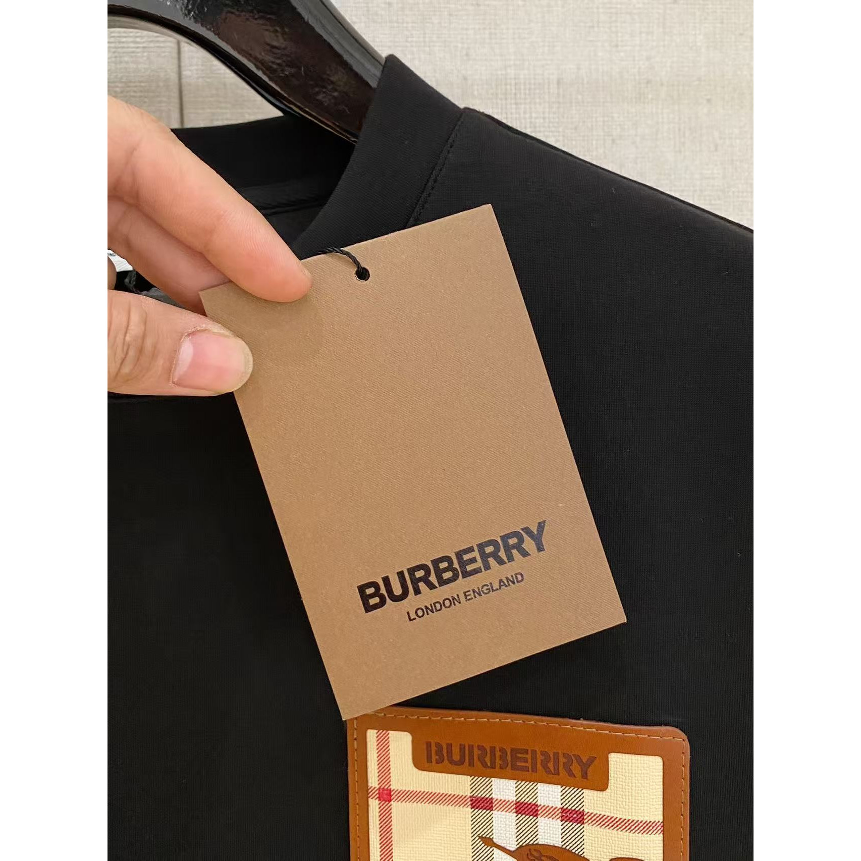 <p>BURBERRY 太空棉卫衣(黑)</p>