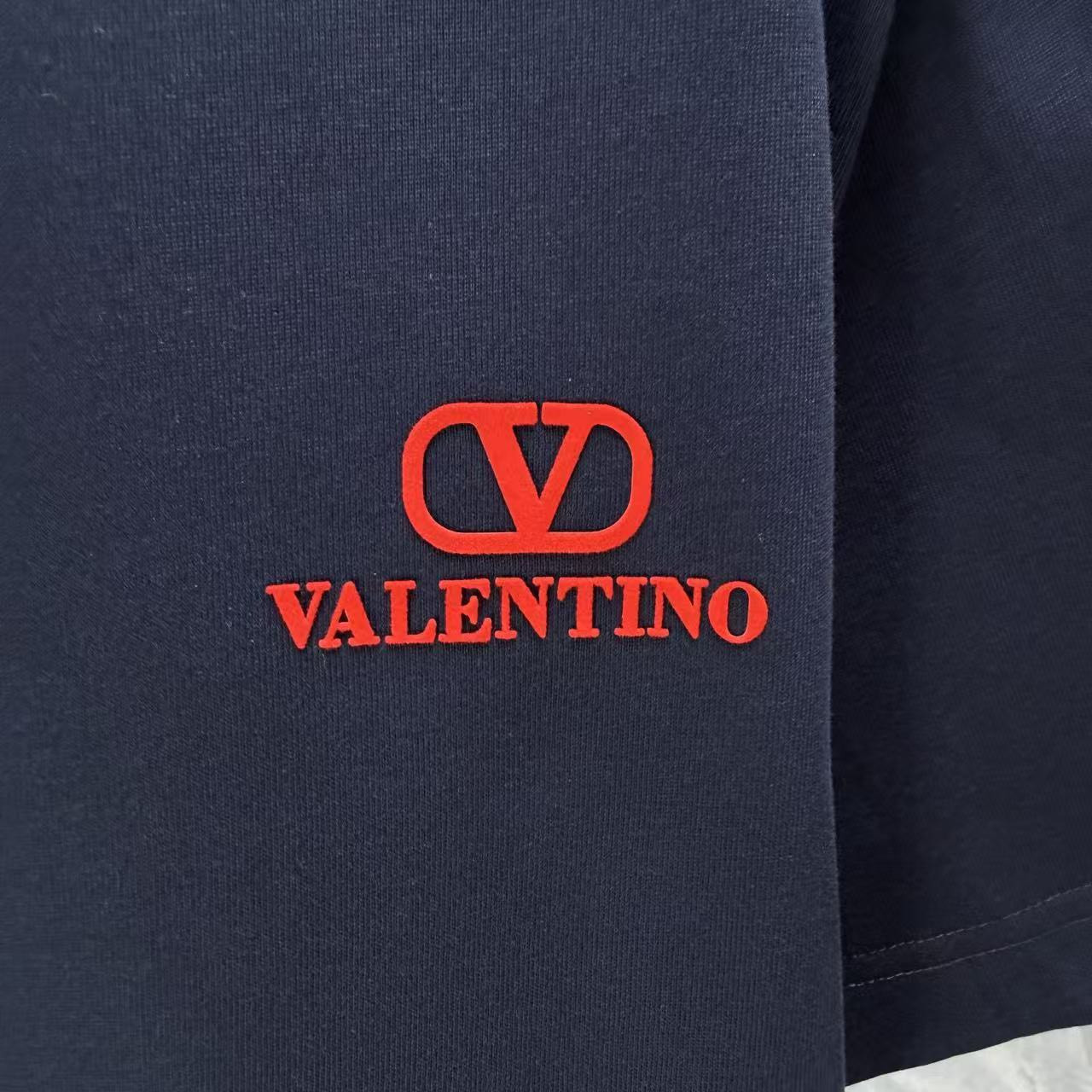<p>VALENTION 短袖T恤(深藍)</p>