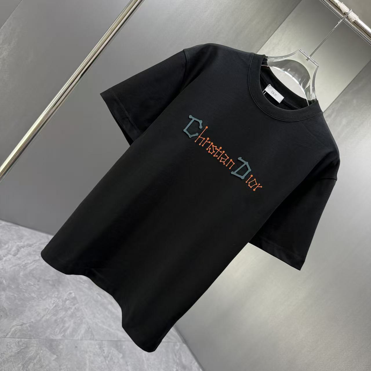<p>Dior 短袖T恤(黑)</p>
