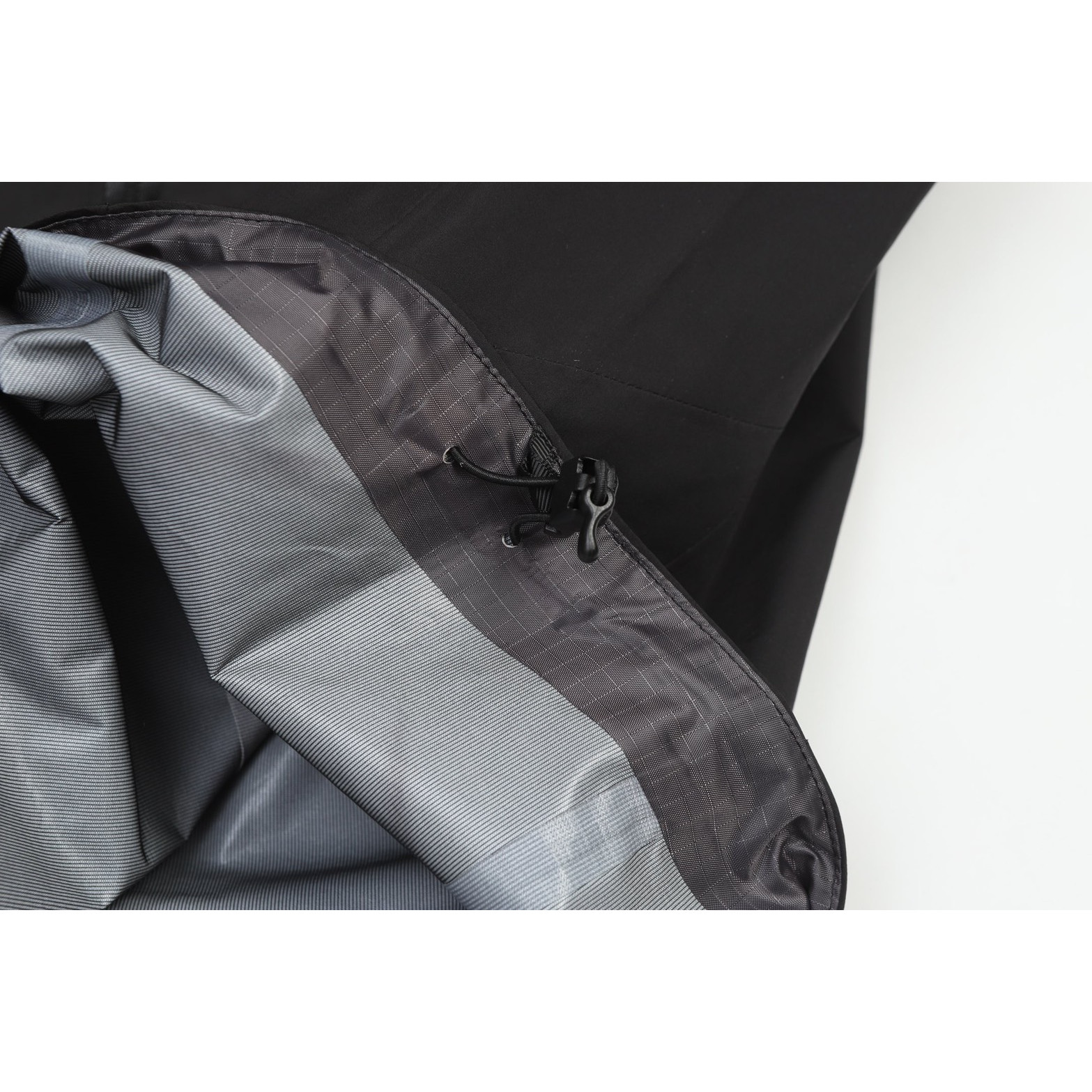 <p>ARC'TERYX Beta Jacket JK硬壳连帽冲锋衣(黑)</p>