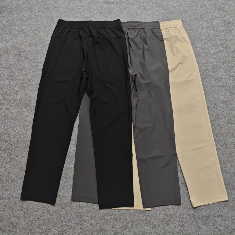 <p>DESCENTE 速乾運動長褲</p>