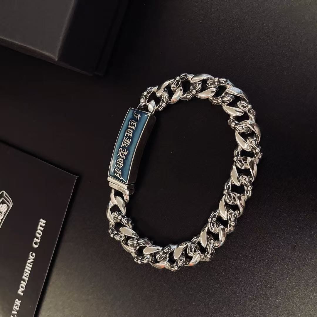 <p>CHROME HEARTS 手鍊</p>