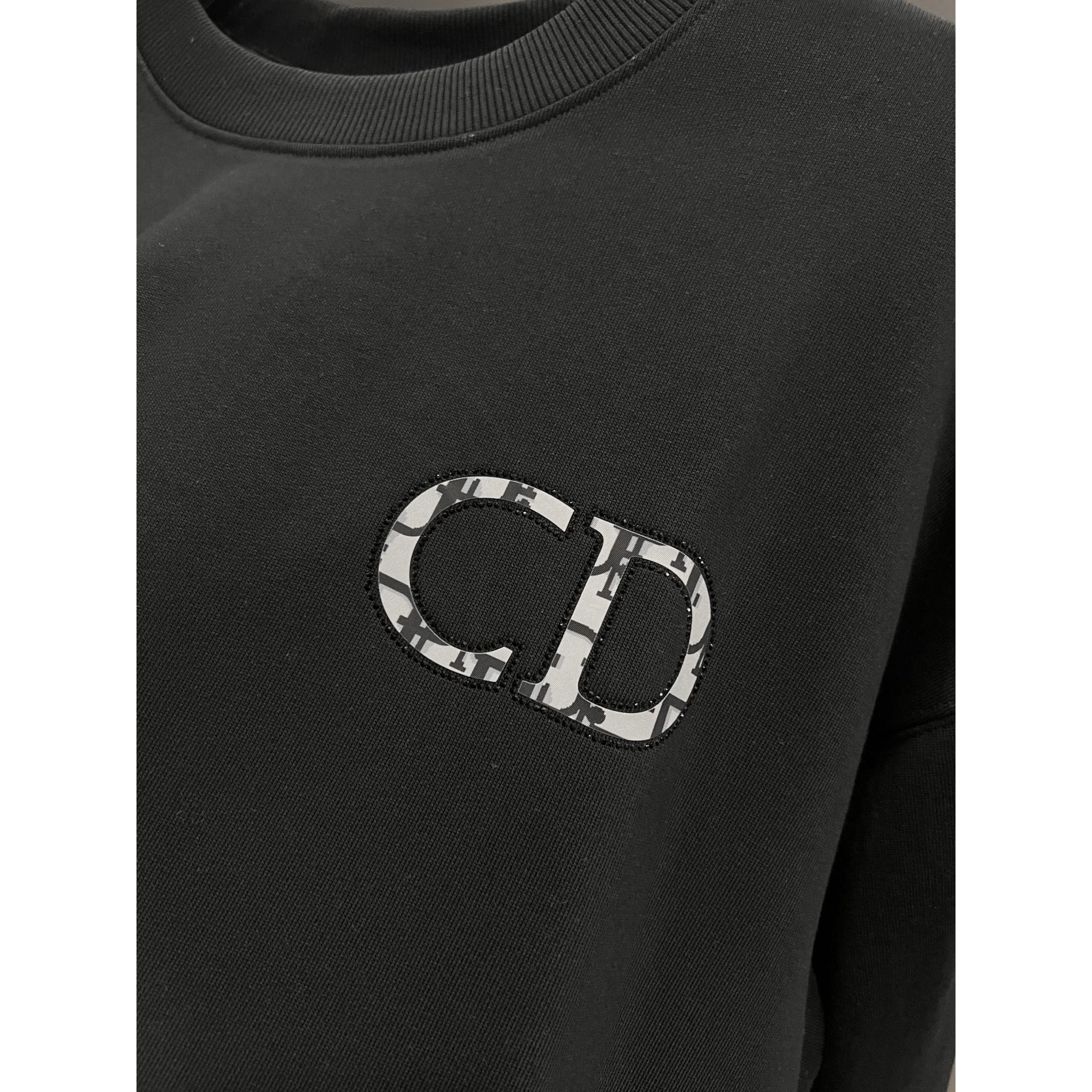 <p>DIOR 圆领长袖卫衣(白)</p>
