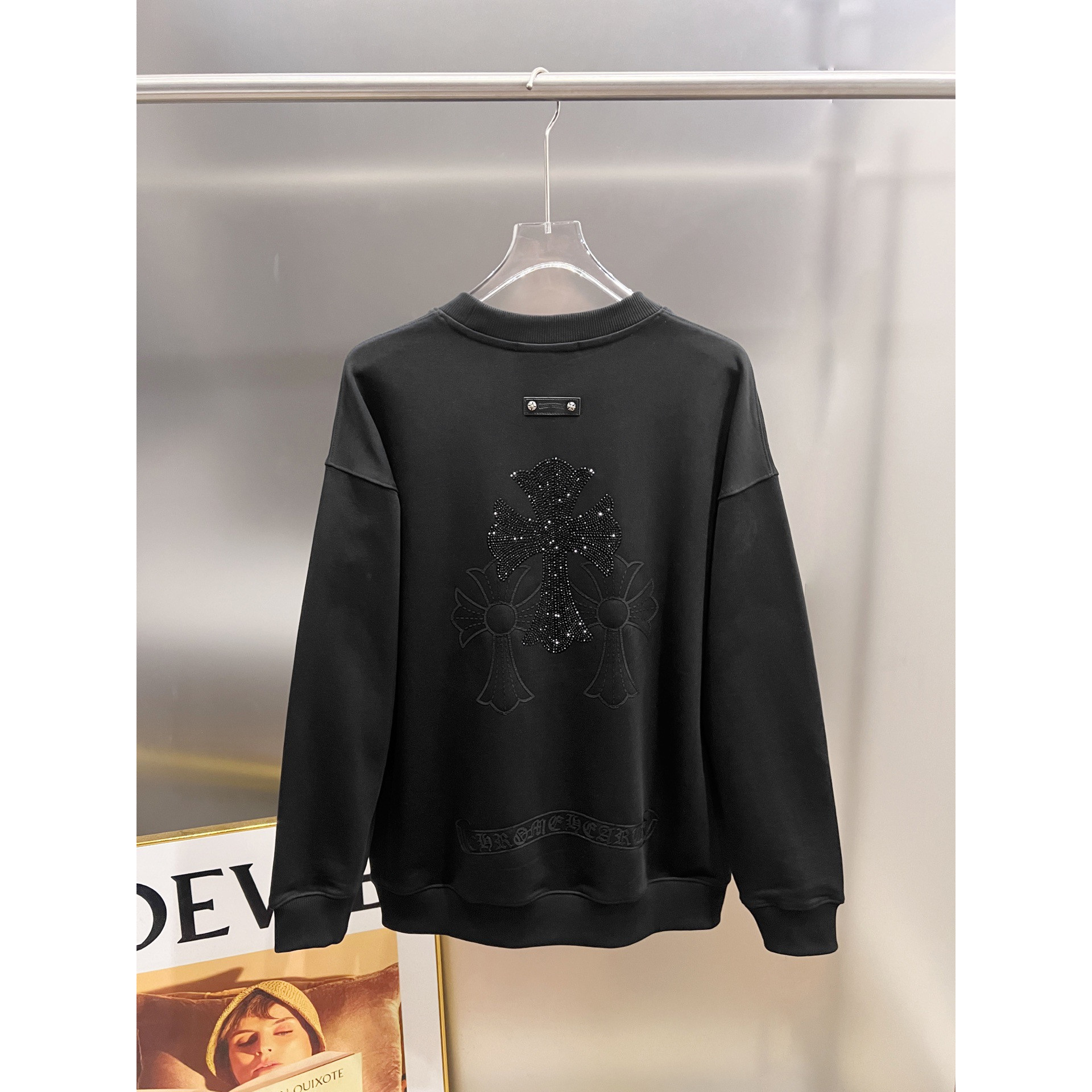 <p>CHROME HEARTS 圆领长袖卫衣(黑)</p>