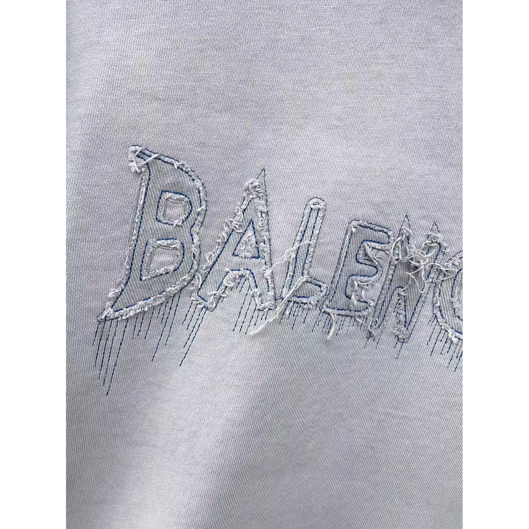 <p>Balenciaga 圓領長袖T恤(洗水灰)</p>