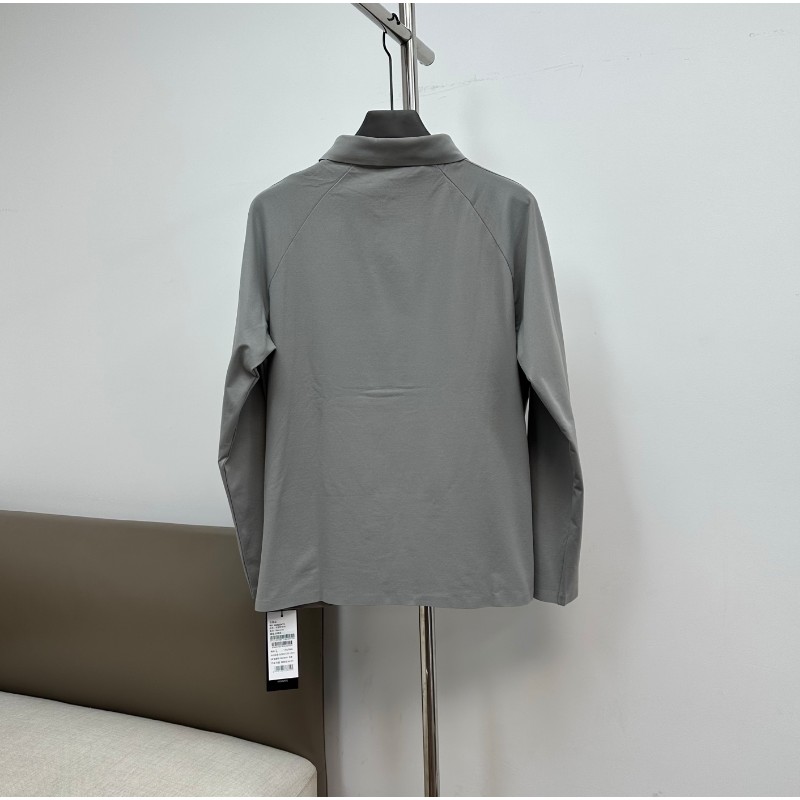 <p>DESCENTE 男士長袖POLO衫(灰)</p>