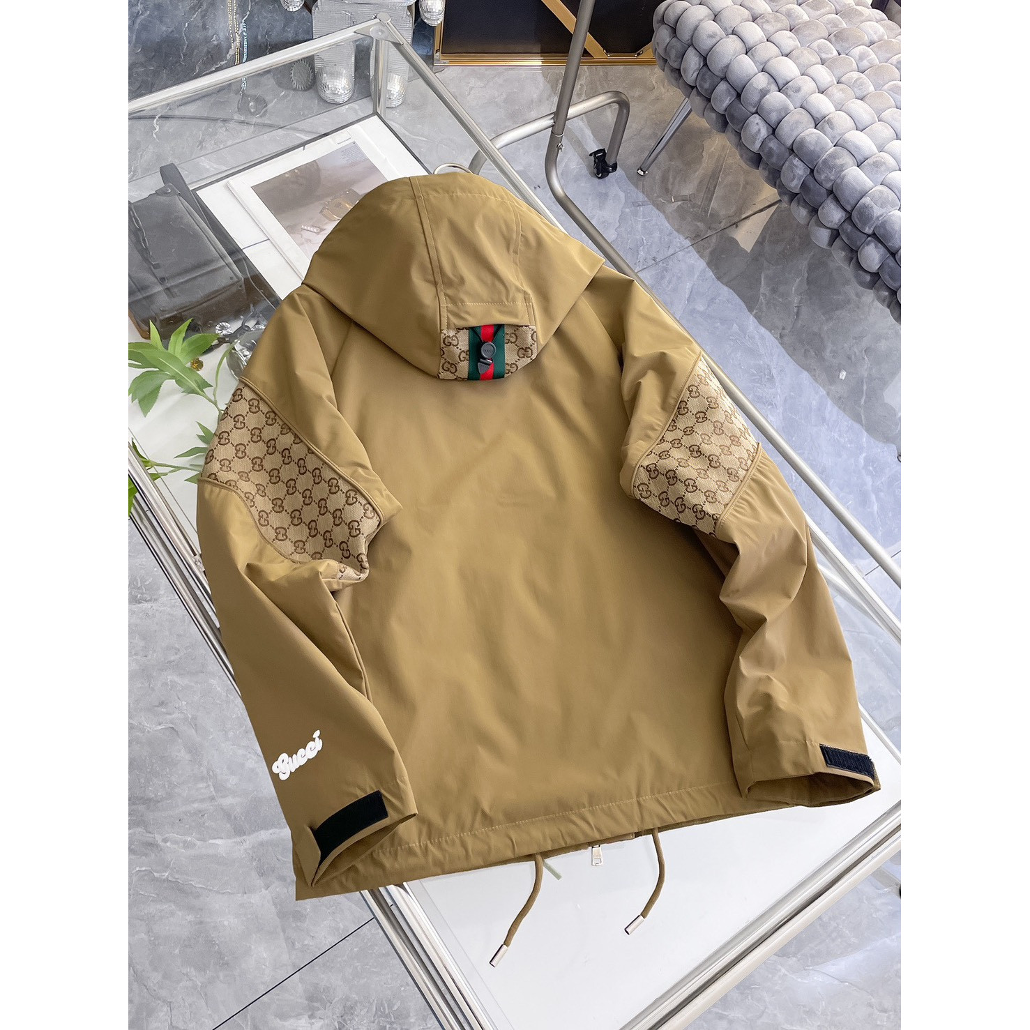 <p>GUCCI&nbsp;男士夹克外套(卡其)</p>
