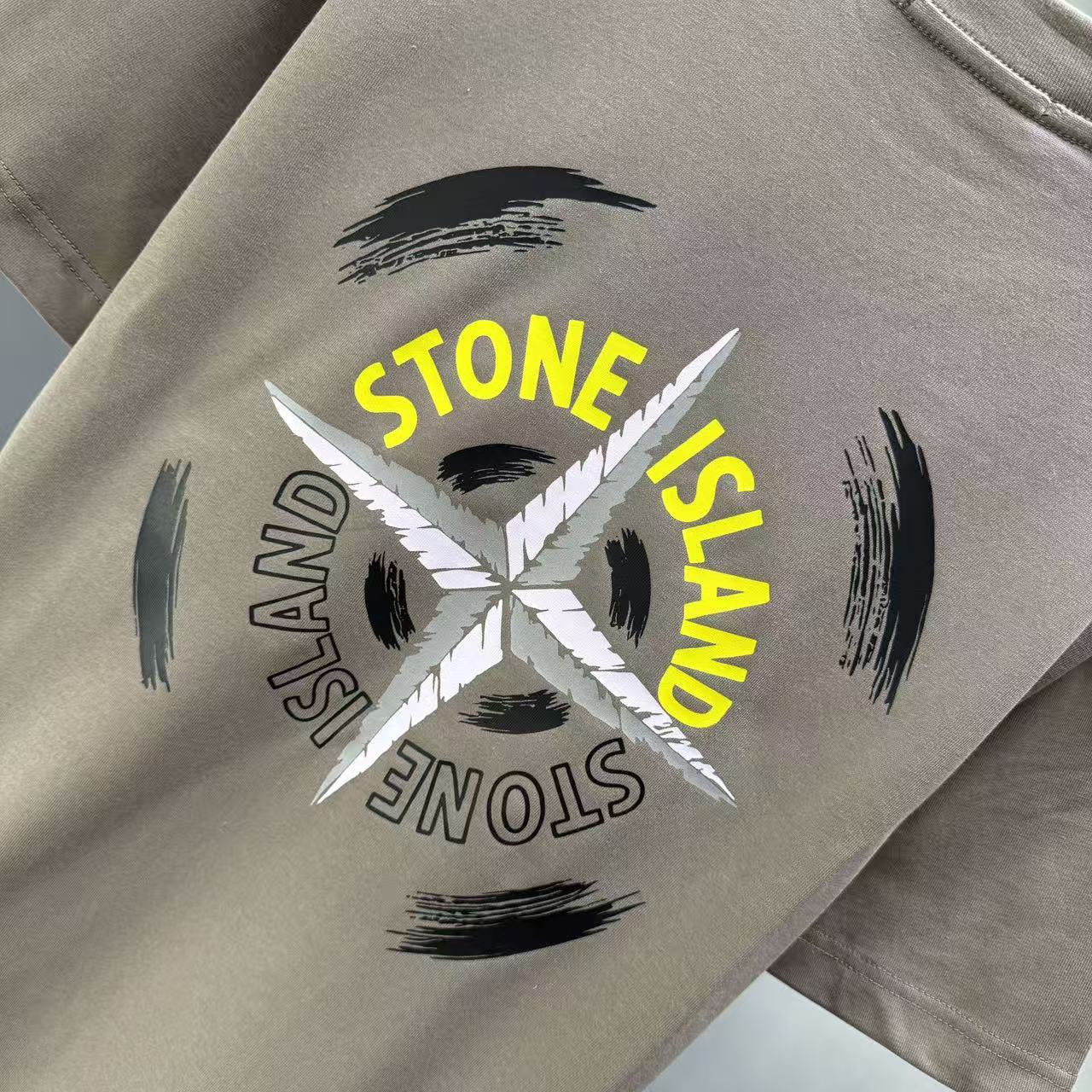 <p>Stone Island 短袖T恤(棕)</p>