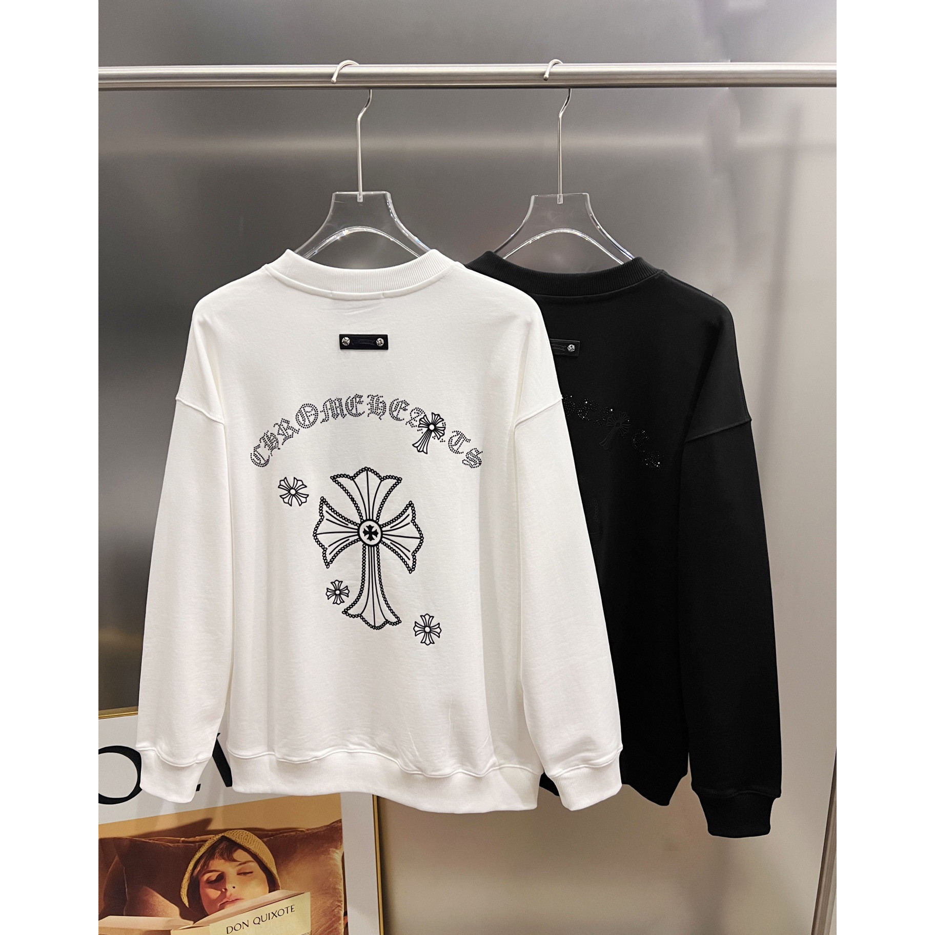 <p>CHROME HEARTS 圆领长袖卫衣(黑)</p>