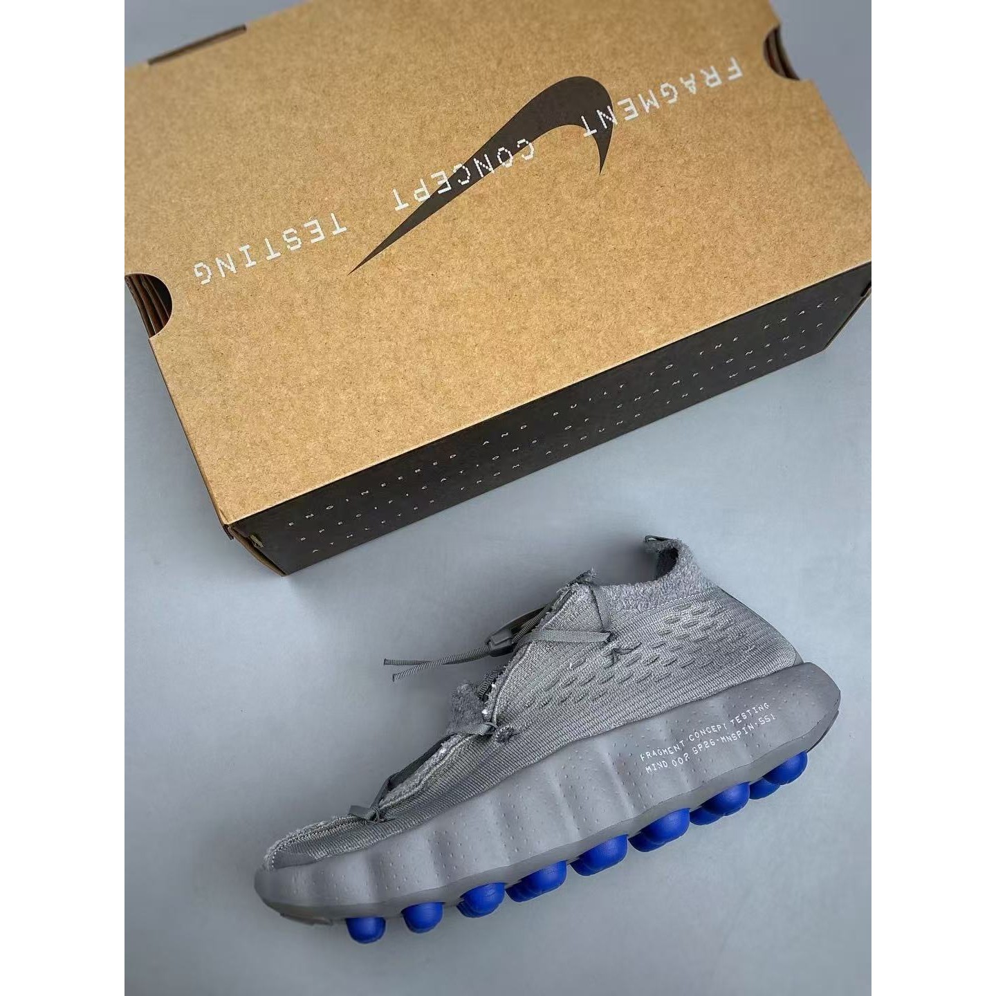<p>Nike x Fragment Mind 002 足底按摩鞋(灰)</p>