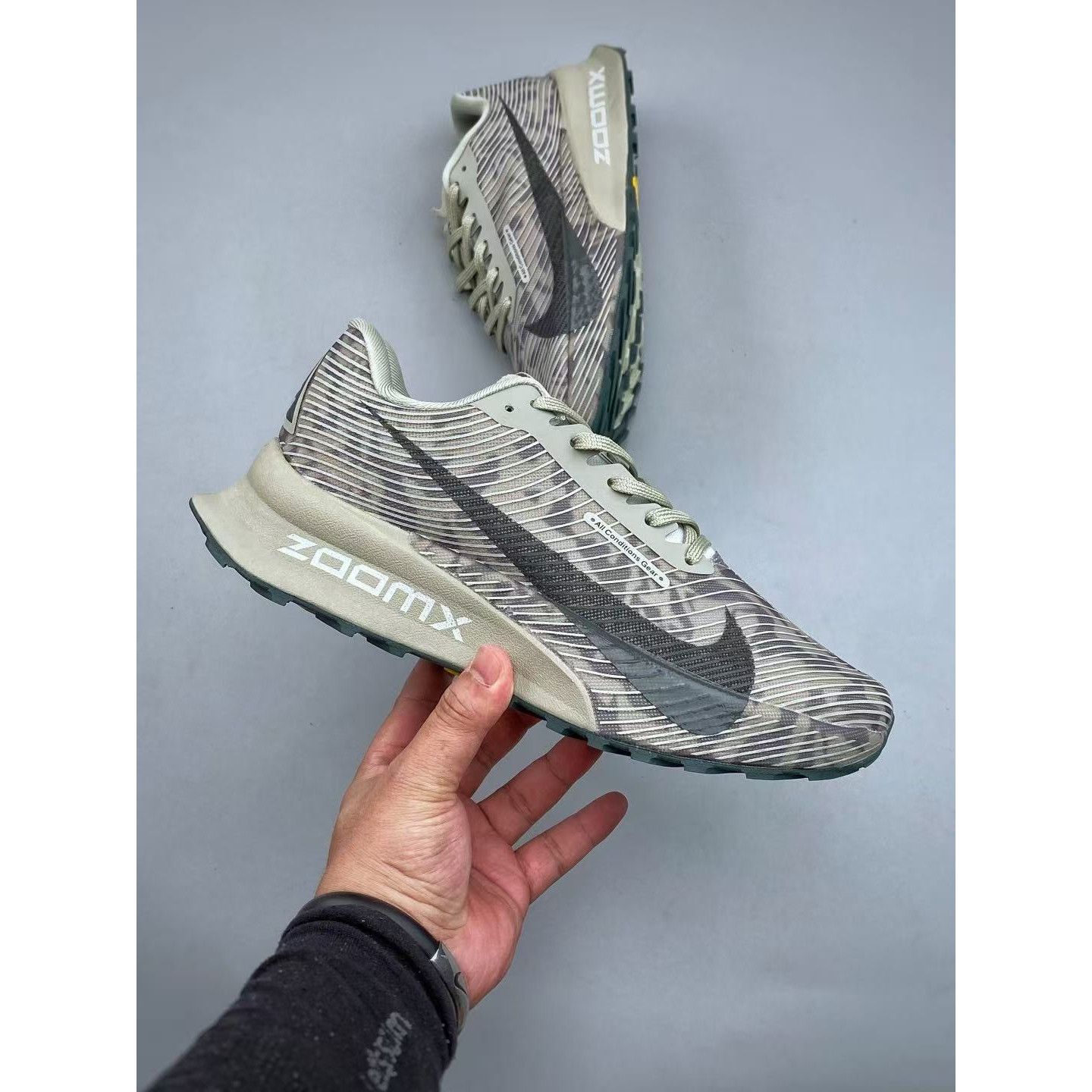 <p>Nike ACG Ultrafly Trail 耐克公路竞速缓震跑步鞋</p>