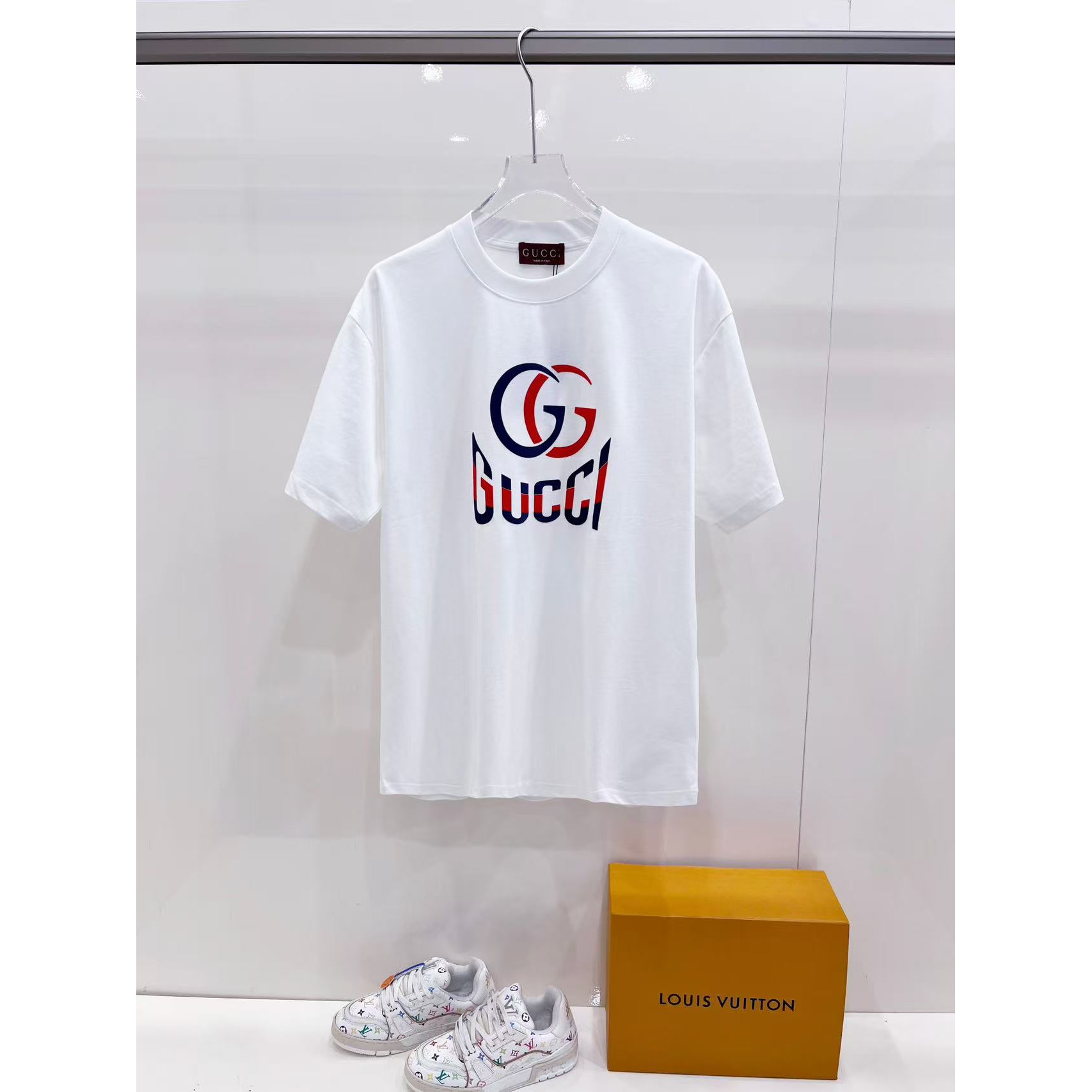 <p>GUCCI 短袖圆领T恤(白)</p>