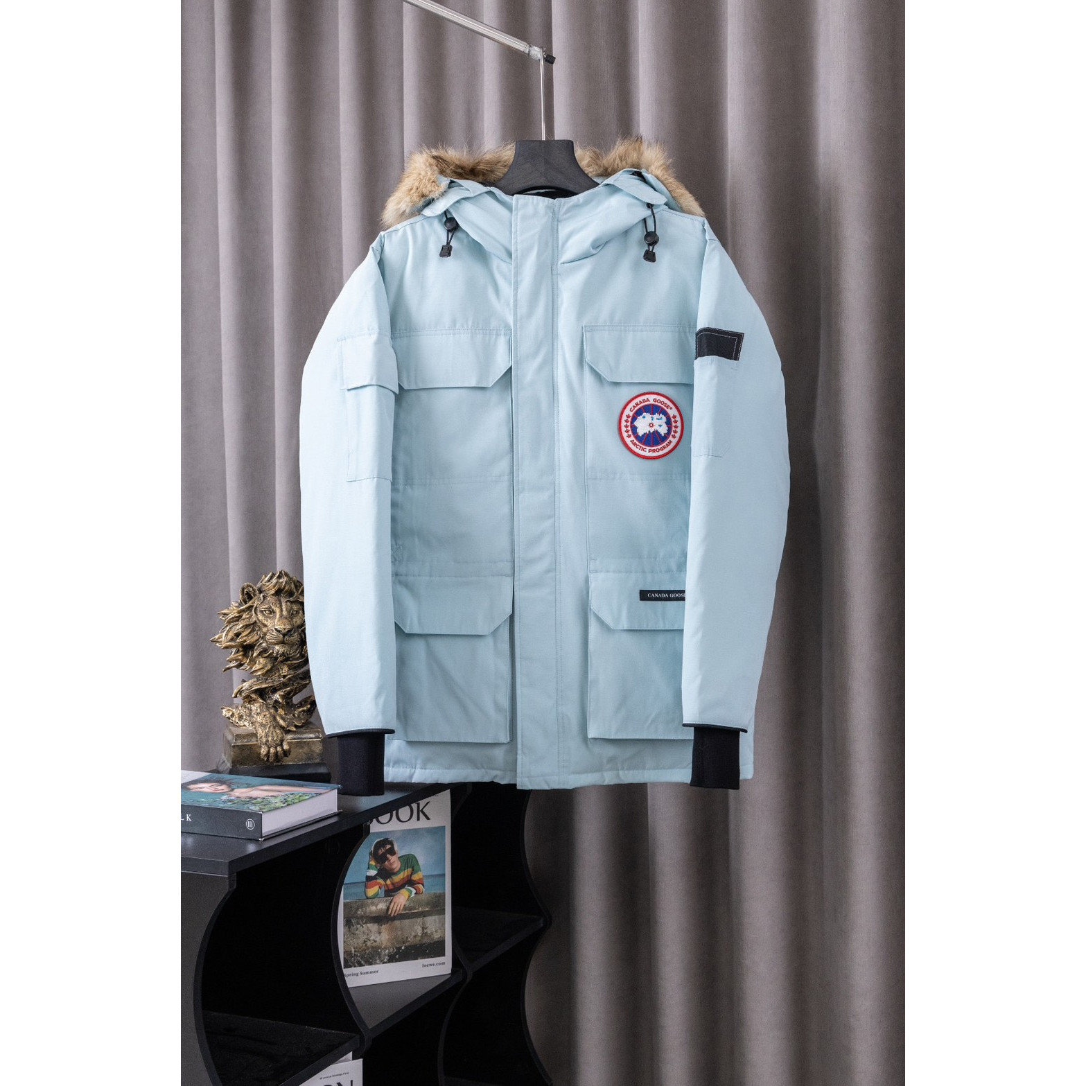 <p>Canada Goose 顶级狼毛Expedition 08款 4660M 远征派克羽绒服(浅冰蓝)</p>