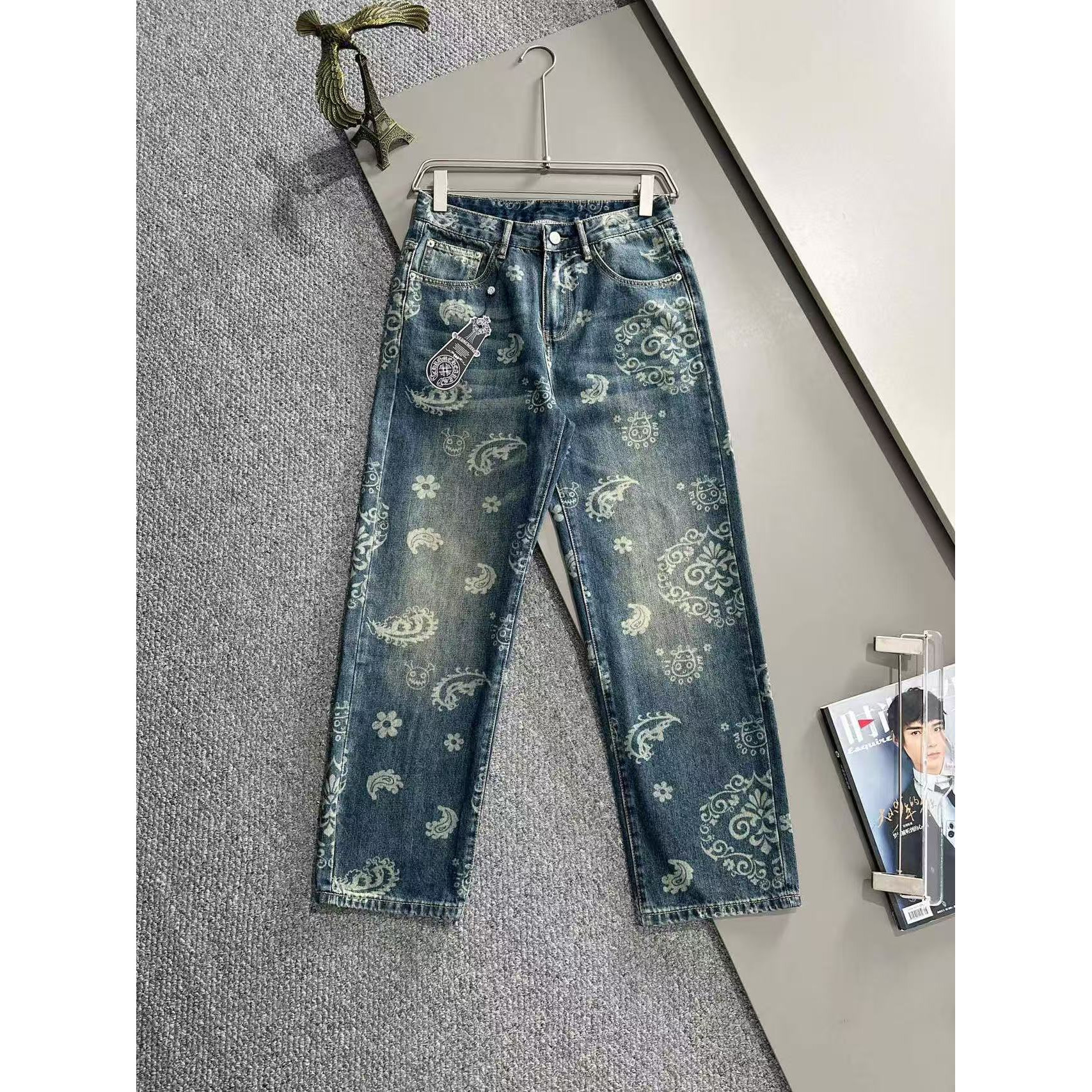 <p>CHROME HEARTS 四季款经典牛仔裤直筒长裤(藍)</p>