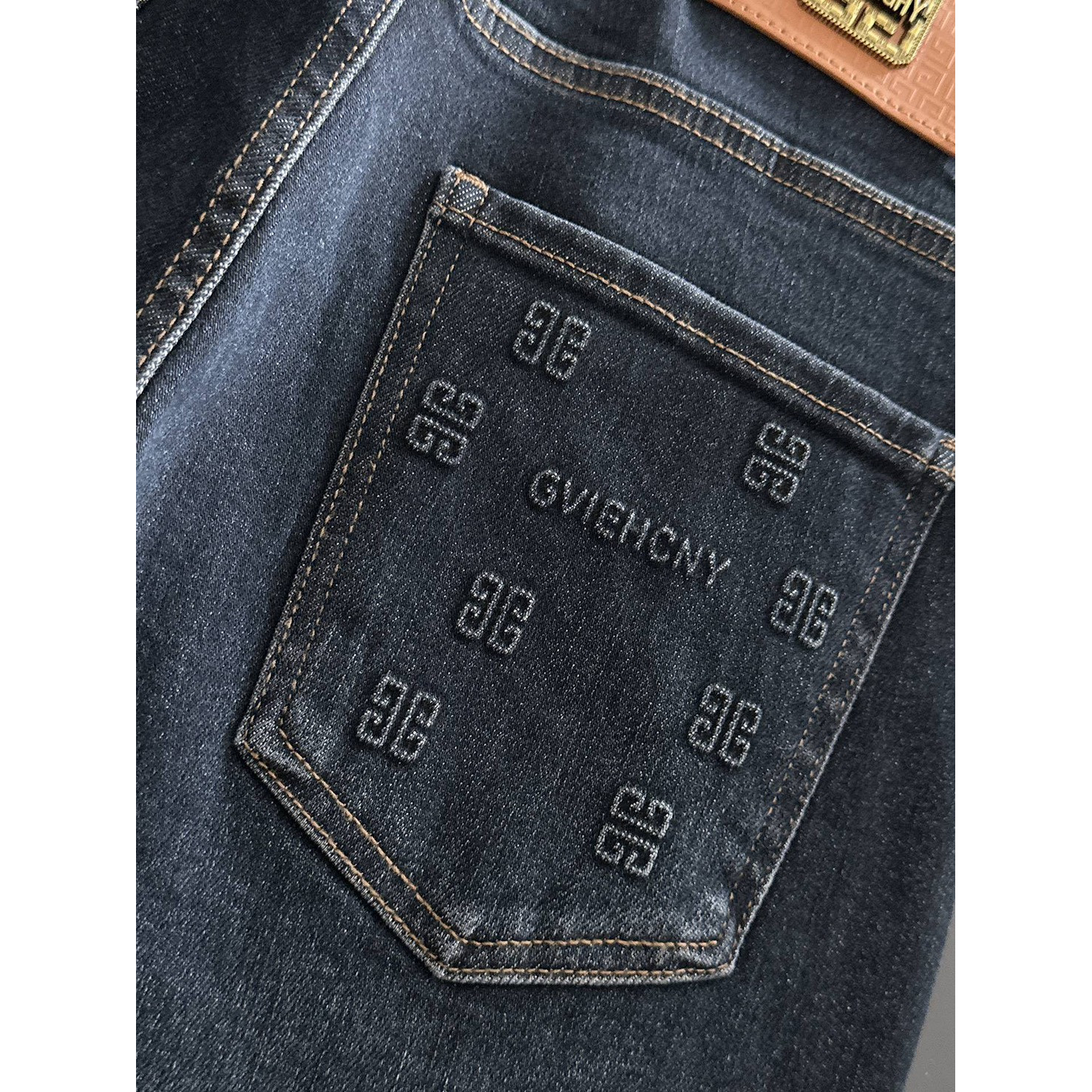 <p>Givenchy 高品质牛仔裤</p>