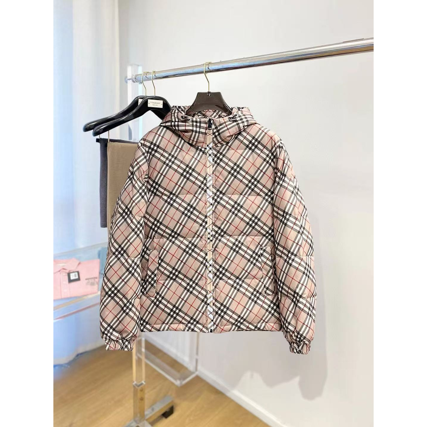 <p>BURBERRY 秋冬新款羽绒服(卡其)</p>