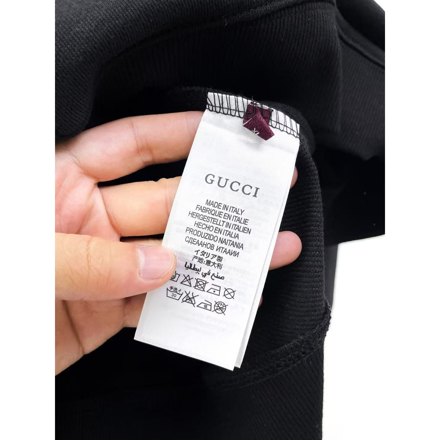<p>GUCCI 圆领卫衣(黑)</p>