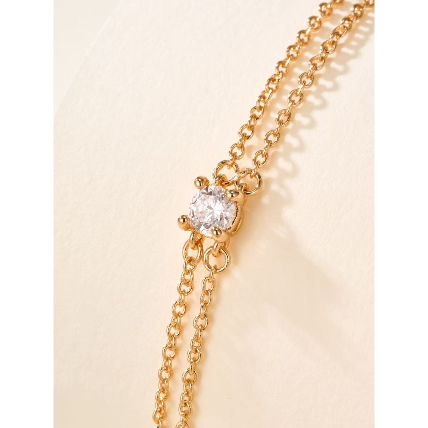 <p>Tiffany &amp; Co.&nbsp;尼四爪单钻</p>