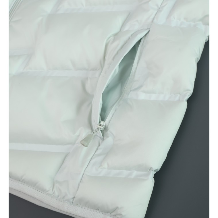<p>DESCENTE 秋冬立領馬甲羽絨服(白/黑)</p>