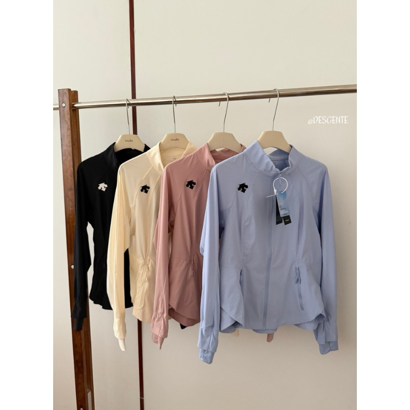 <p>DESCENTE 皮膚外套(黑)</p>