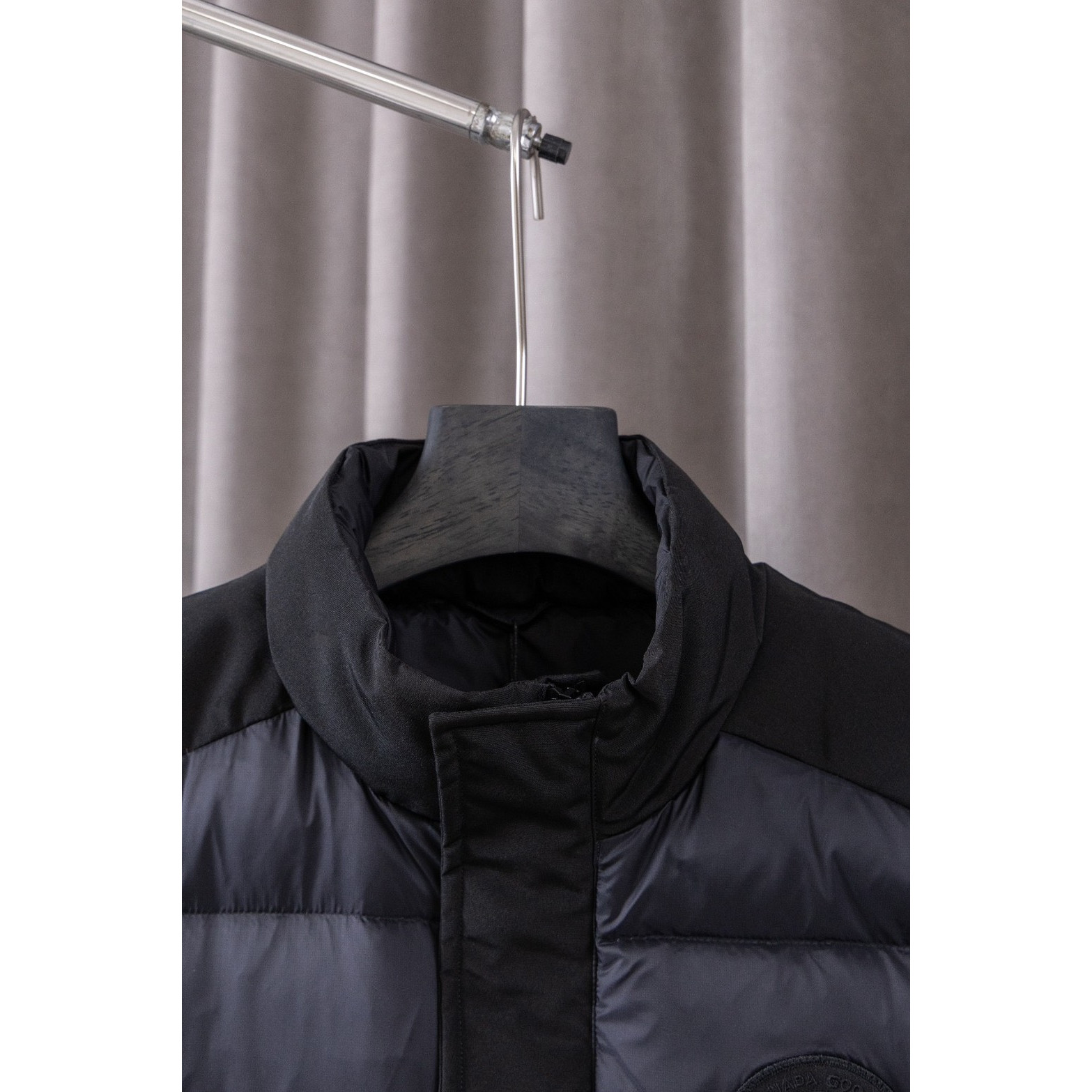 <p>Canada Goose Paradigm Freestyle Vest 2057MW羽绒服马甲(黑色)</p>