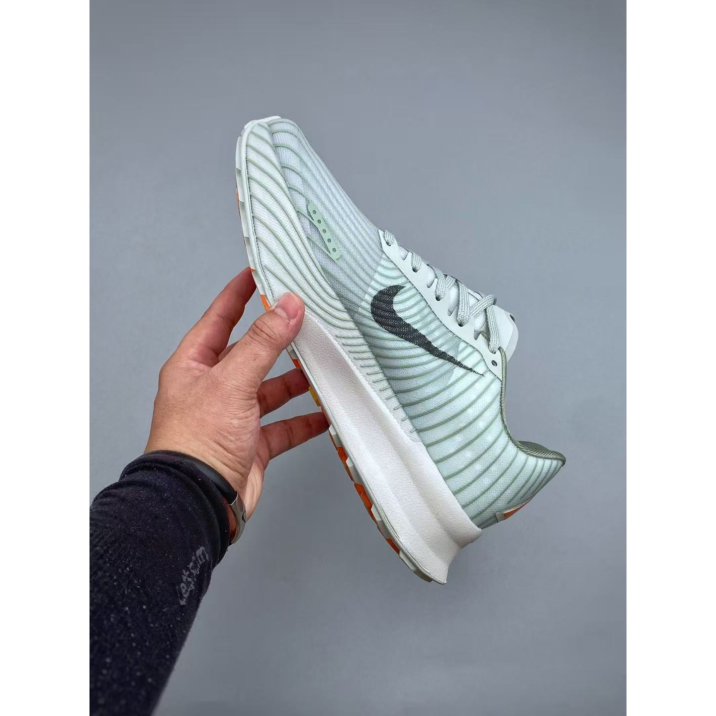 <p>Nike Zoomx ACG Ultrafly Trai 透气越野跑步鞋(綠)&nbsp;</p>