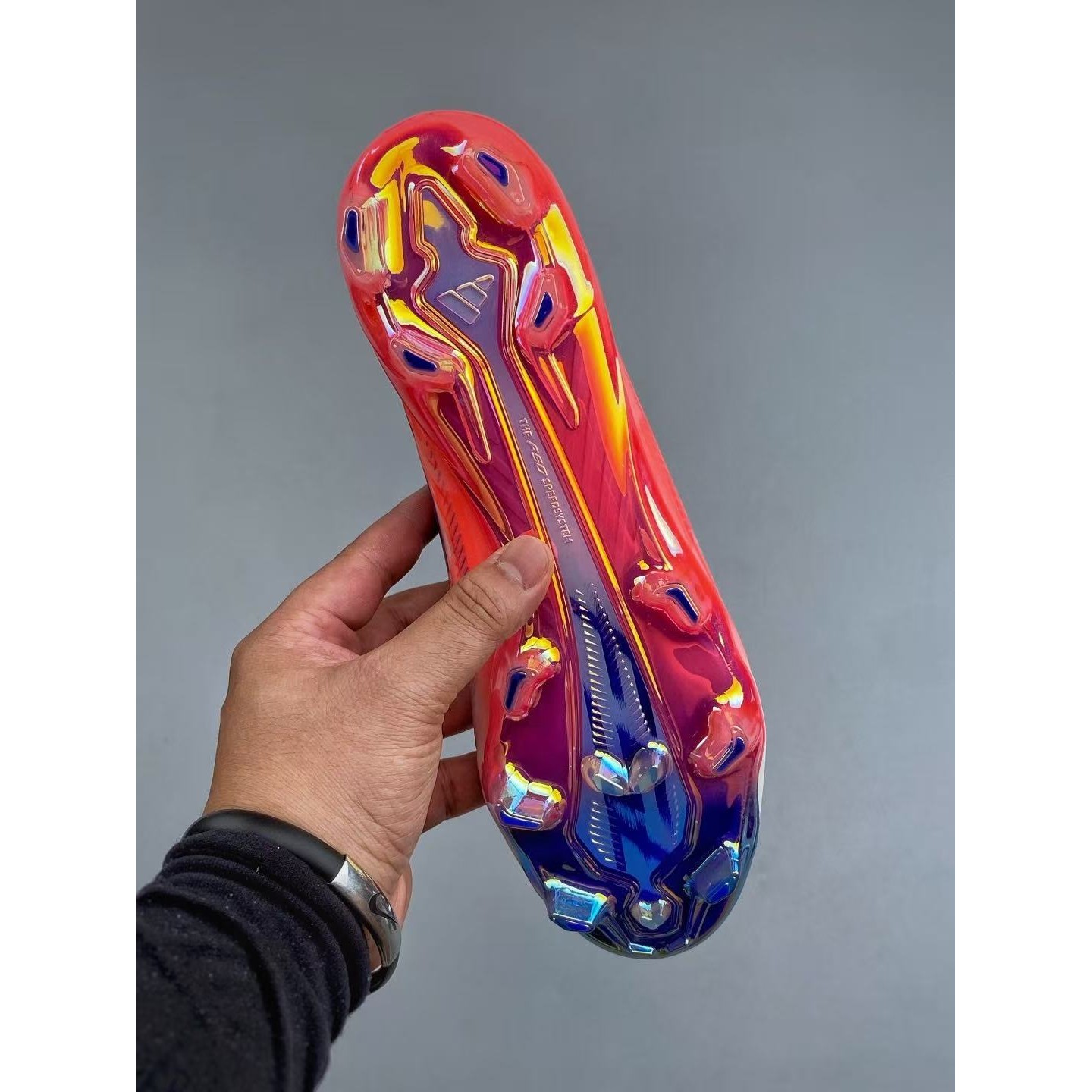 <p>Adidas F50 ELITE 足球鞋(白紅)</p>
