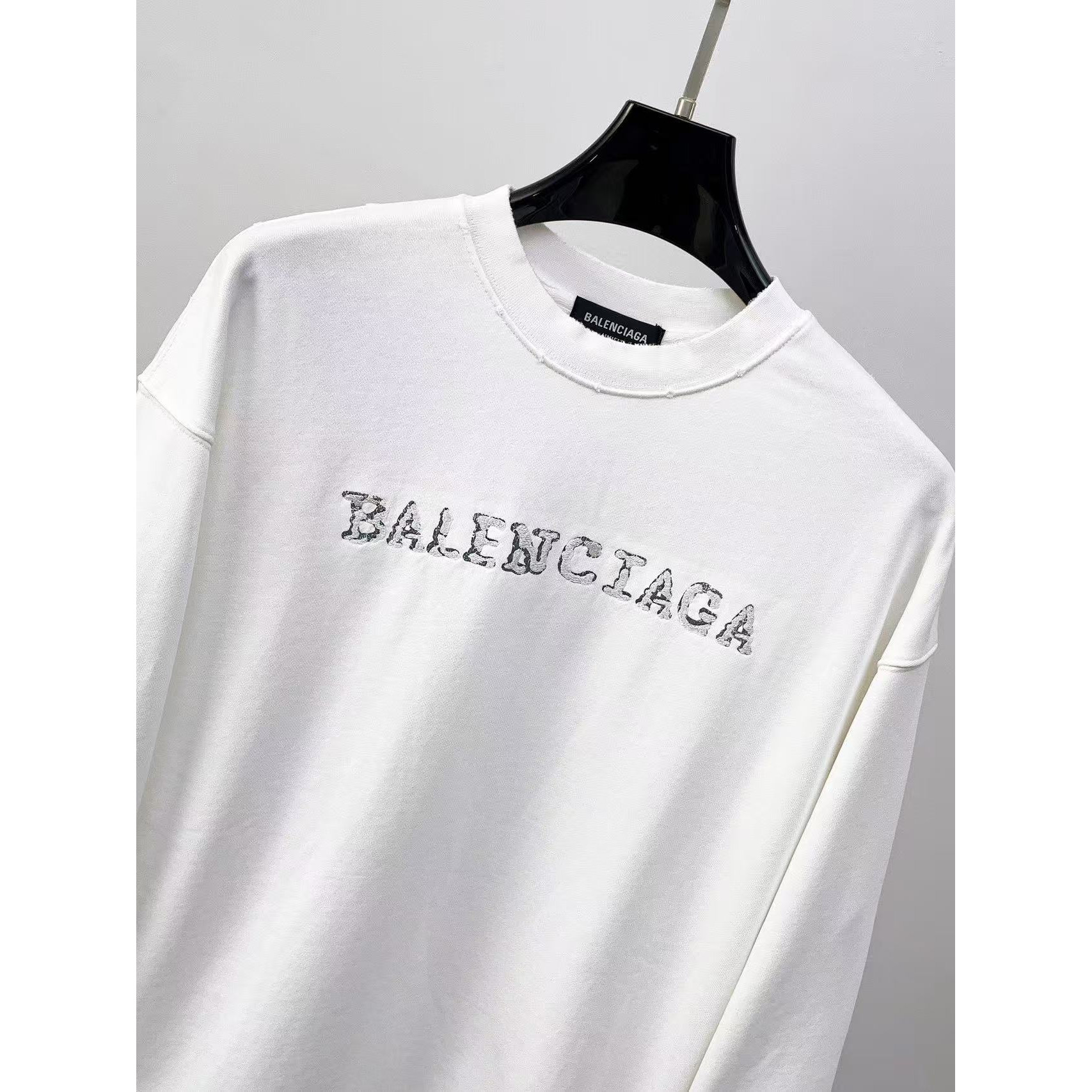<p>Balenciaga 圓領長袖T恤(白)</p>