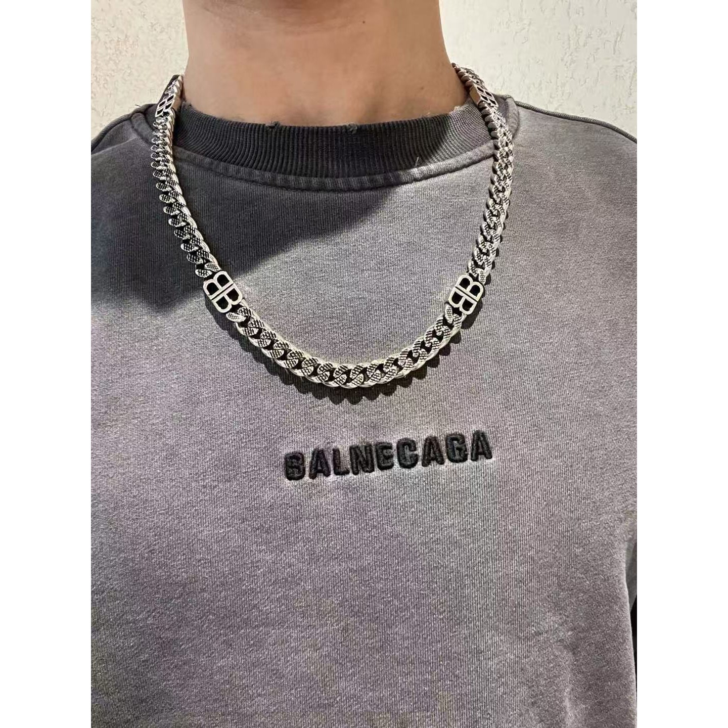<p>Balenciaga&nbsp;项链</p>