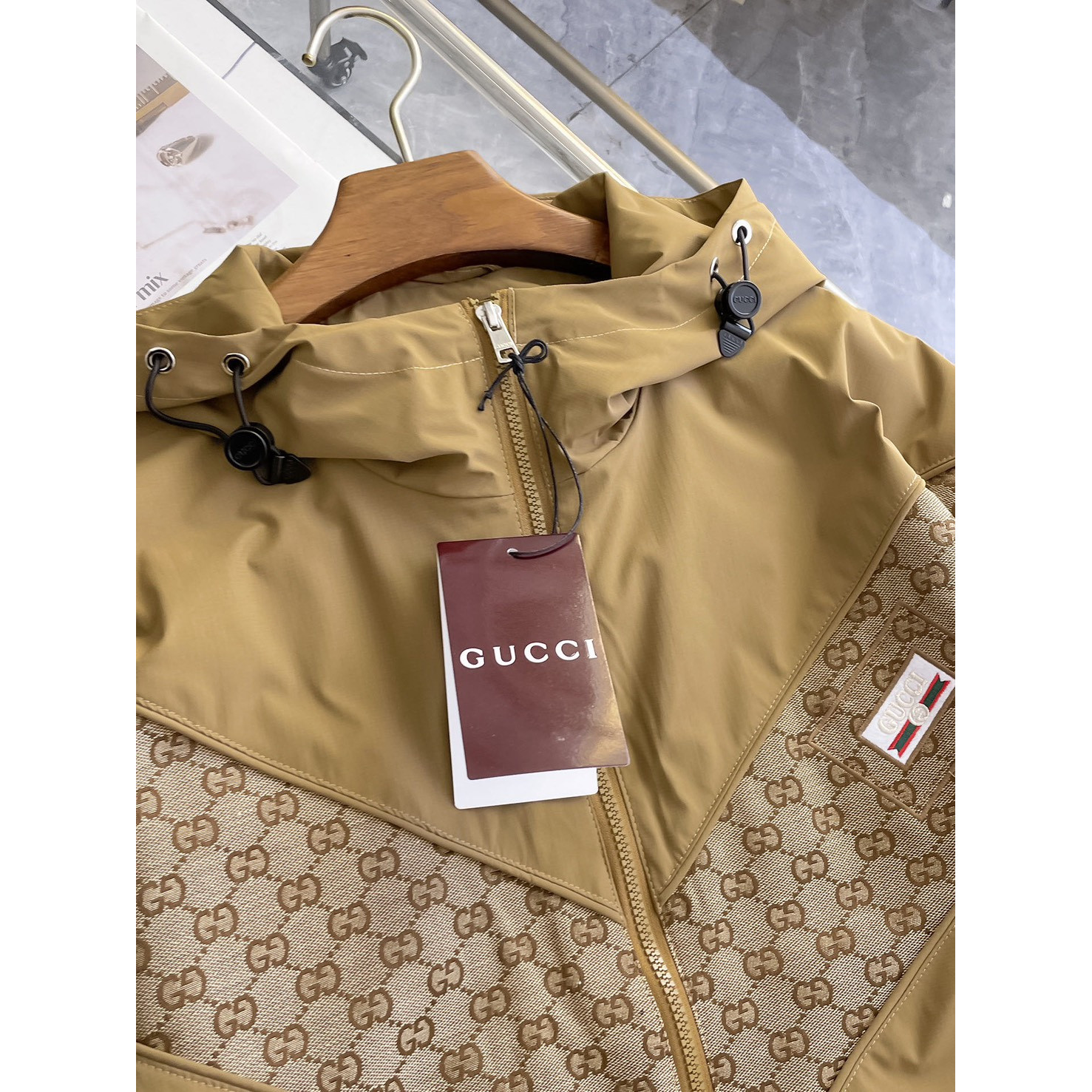 <p>GUCCI&nbsp;男士夹克外套(卡其)</p>