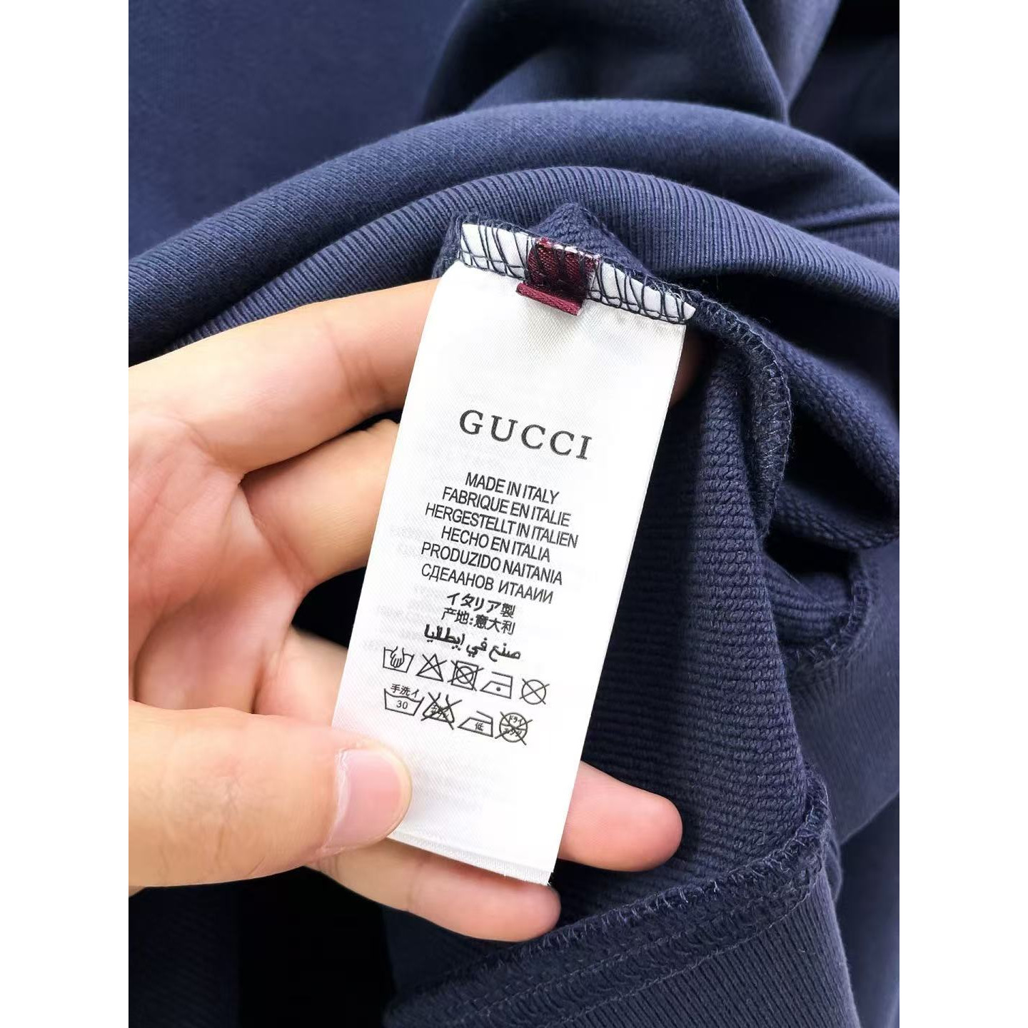 <p>GUCCI 圆领卫衣(藍)</p>