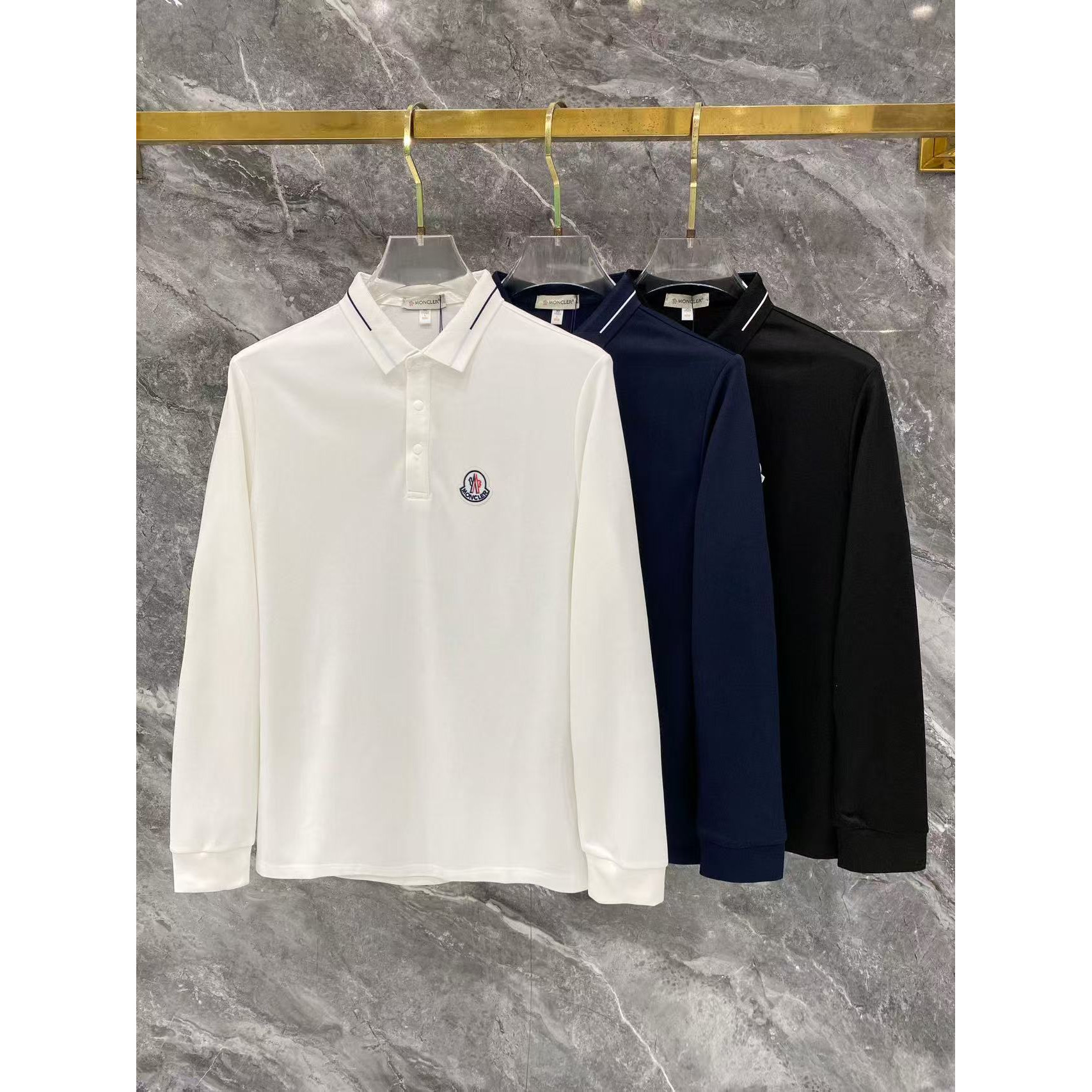 <p>MONCLER 秋冬长袖Polo(782997)</p>