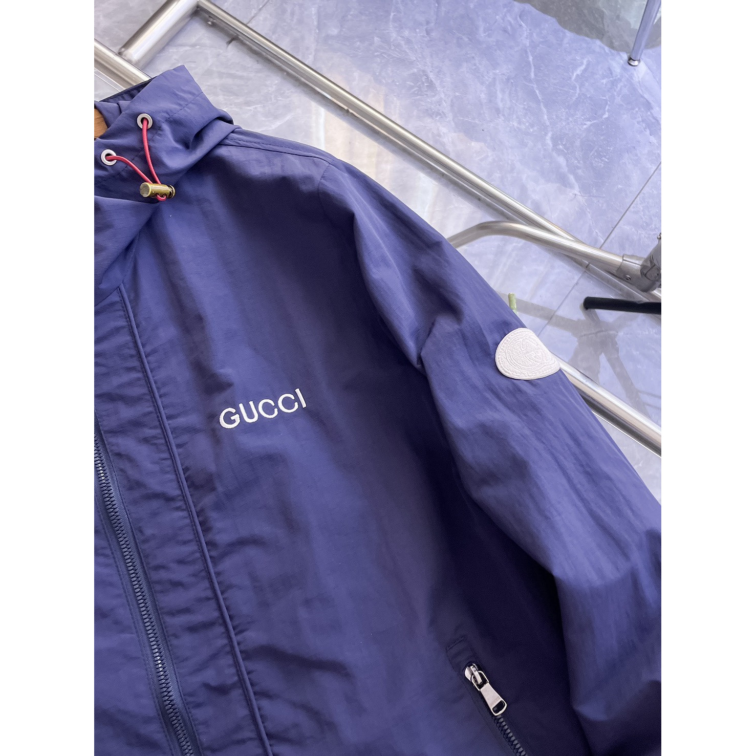 <p>GUCCI 男士夹克外套(藍)</p>